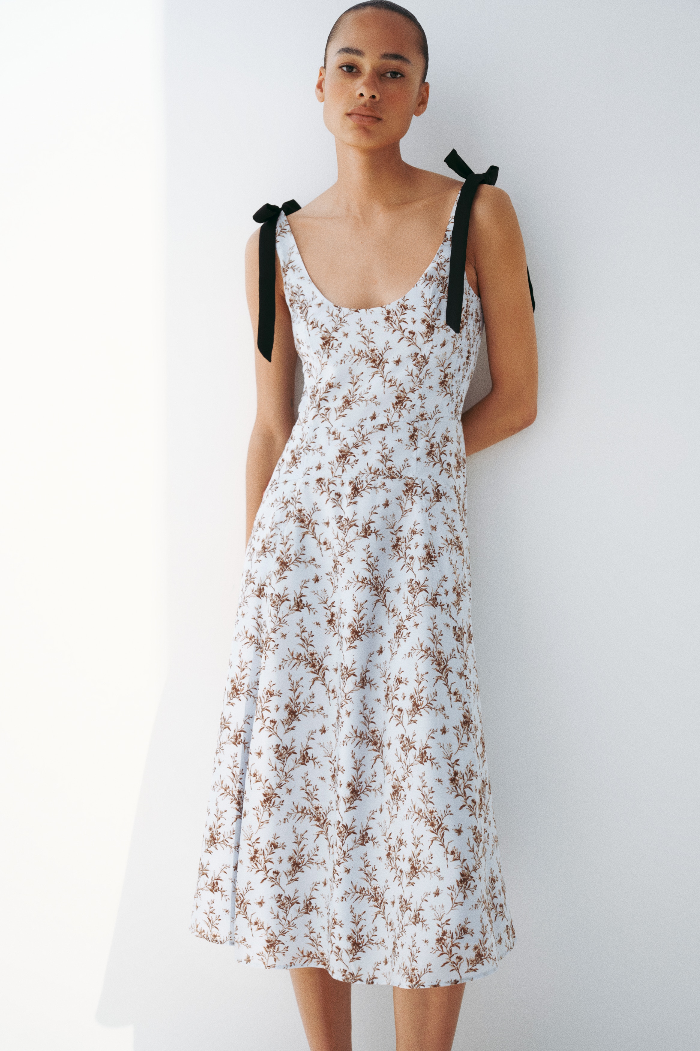 h&m floral lace dress H&M Conscious Collection High-Low Lace Dress in White UFO No More