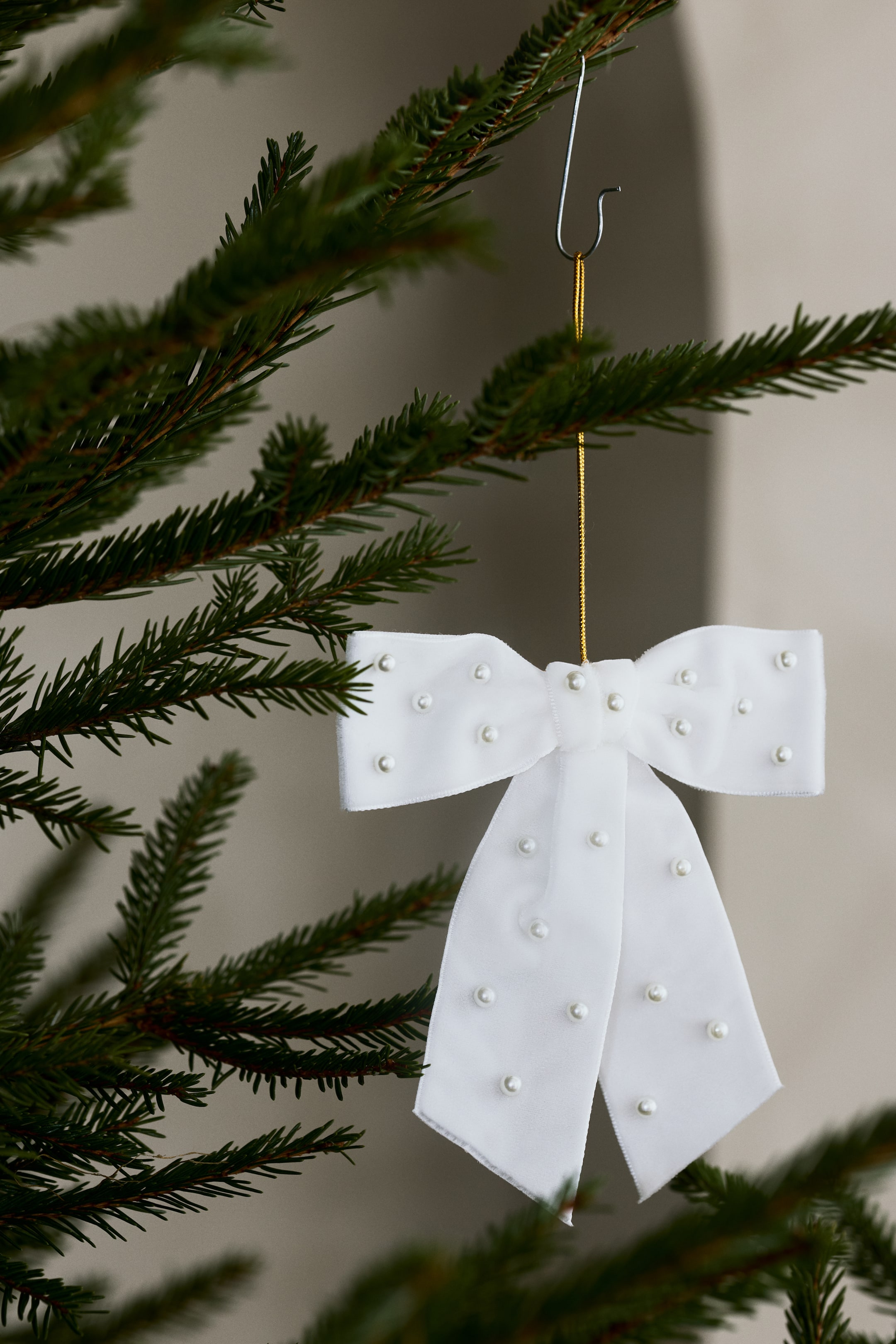 Ingrandisci l'immagine: Grande fiocco decorativo con perline - Bianco - HOME | H&M CH 1