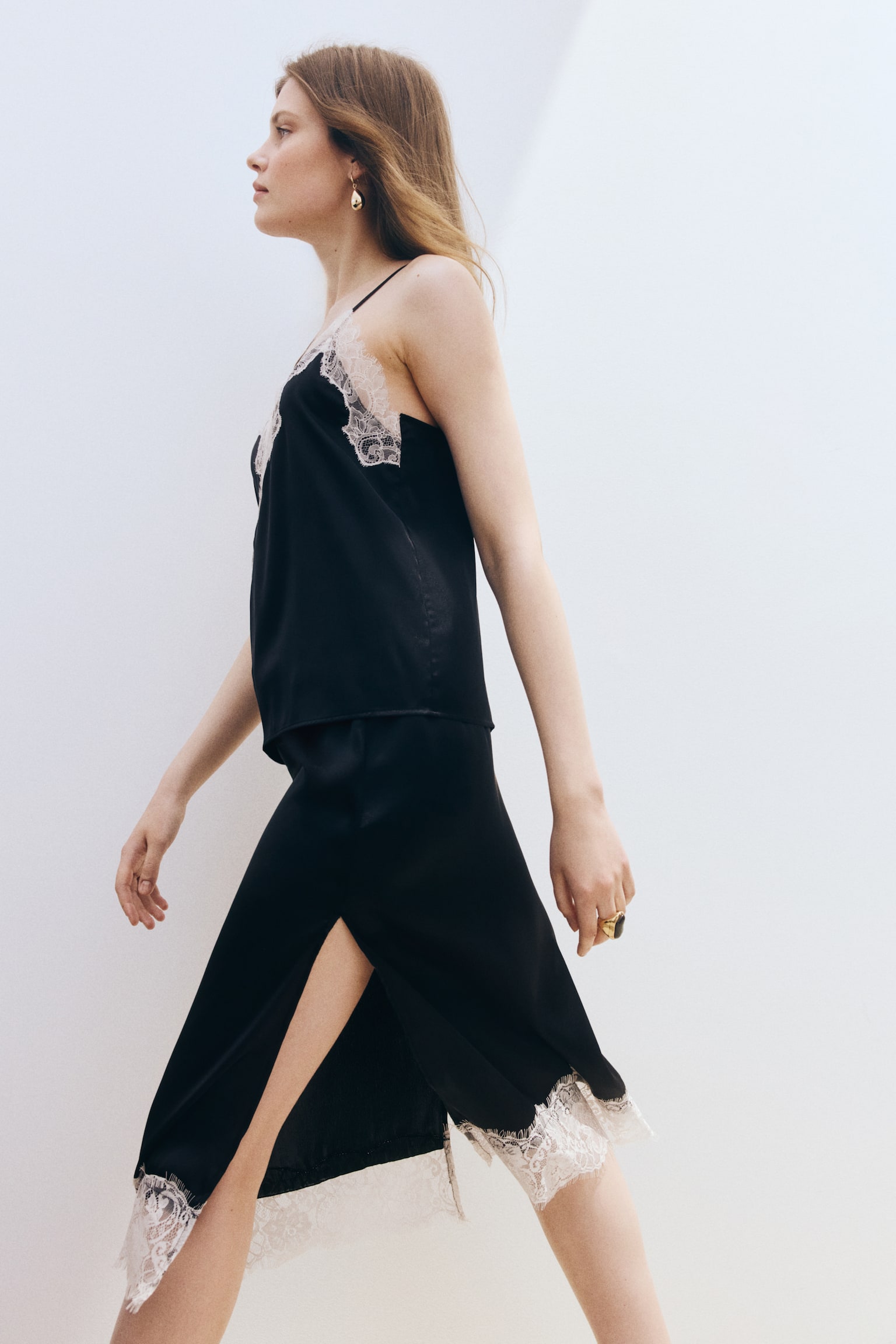 Lace-trimmed skirt - 5