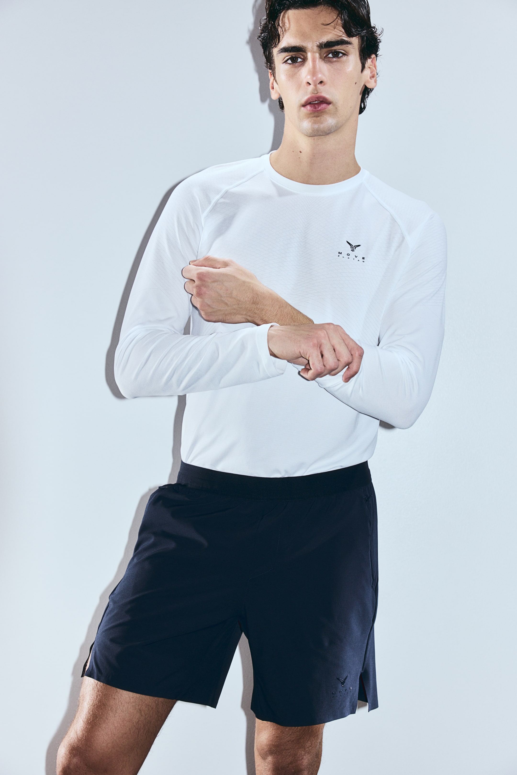 Agrandir l'image: Short de sport mi-long DryMove™ - Bleu marine/Move Zlatan - HOMME | H&M FR 1