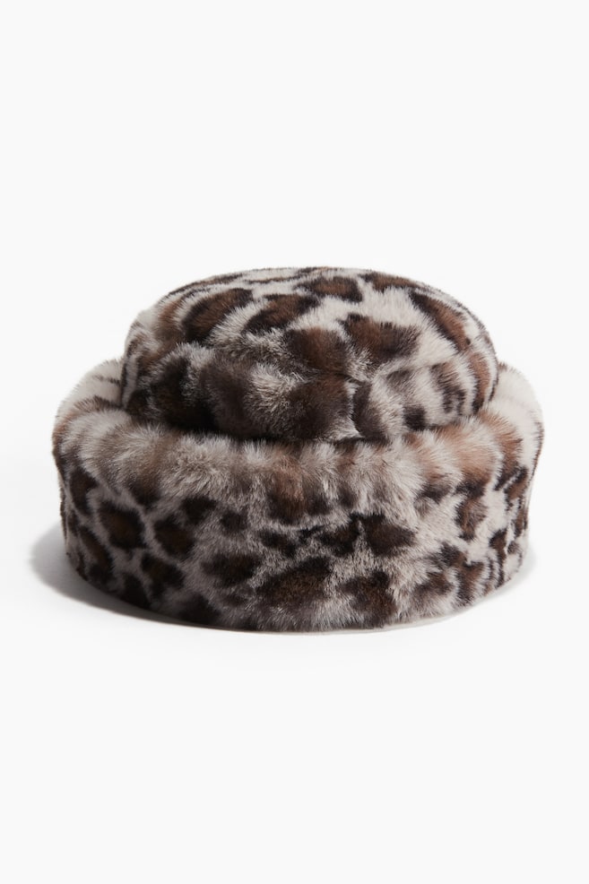 Flauschige Mütze - Hellgreige/Leopardenprint - 1