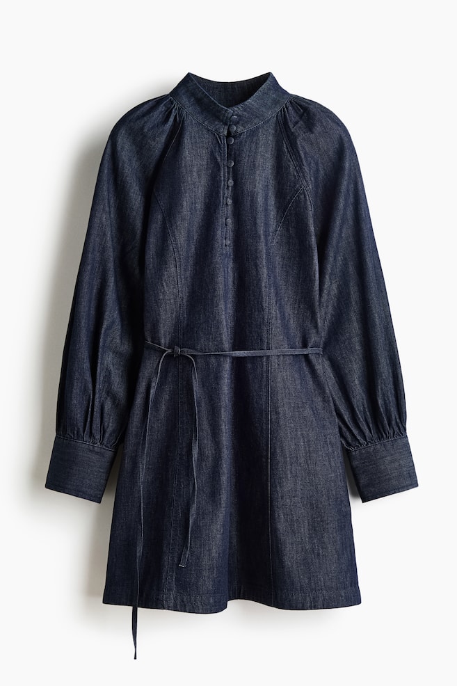 Robe en denim avec ceinture à nouer - Bleu denim foncé - 1
