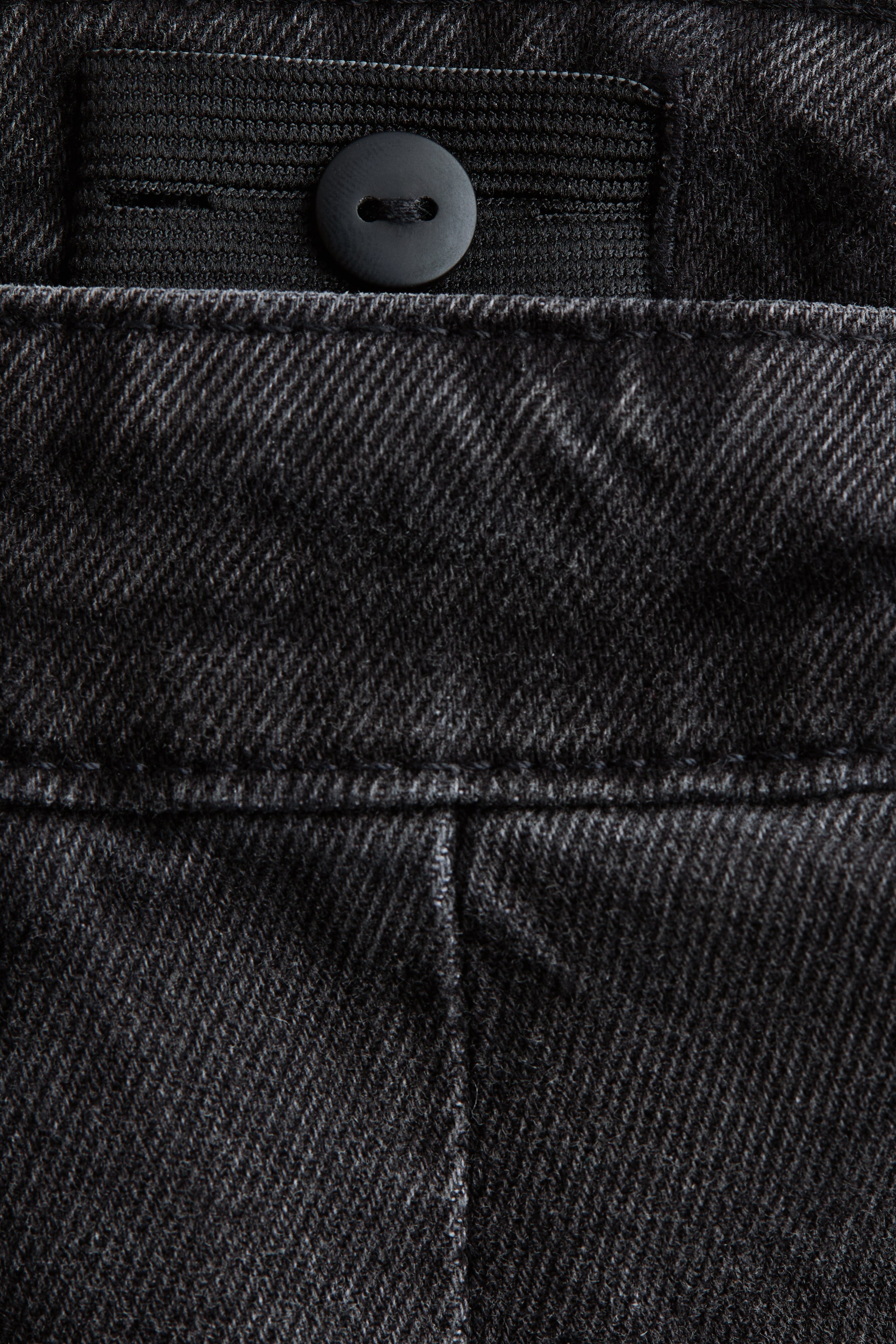 Wide-Leg Regular Jeans