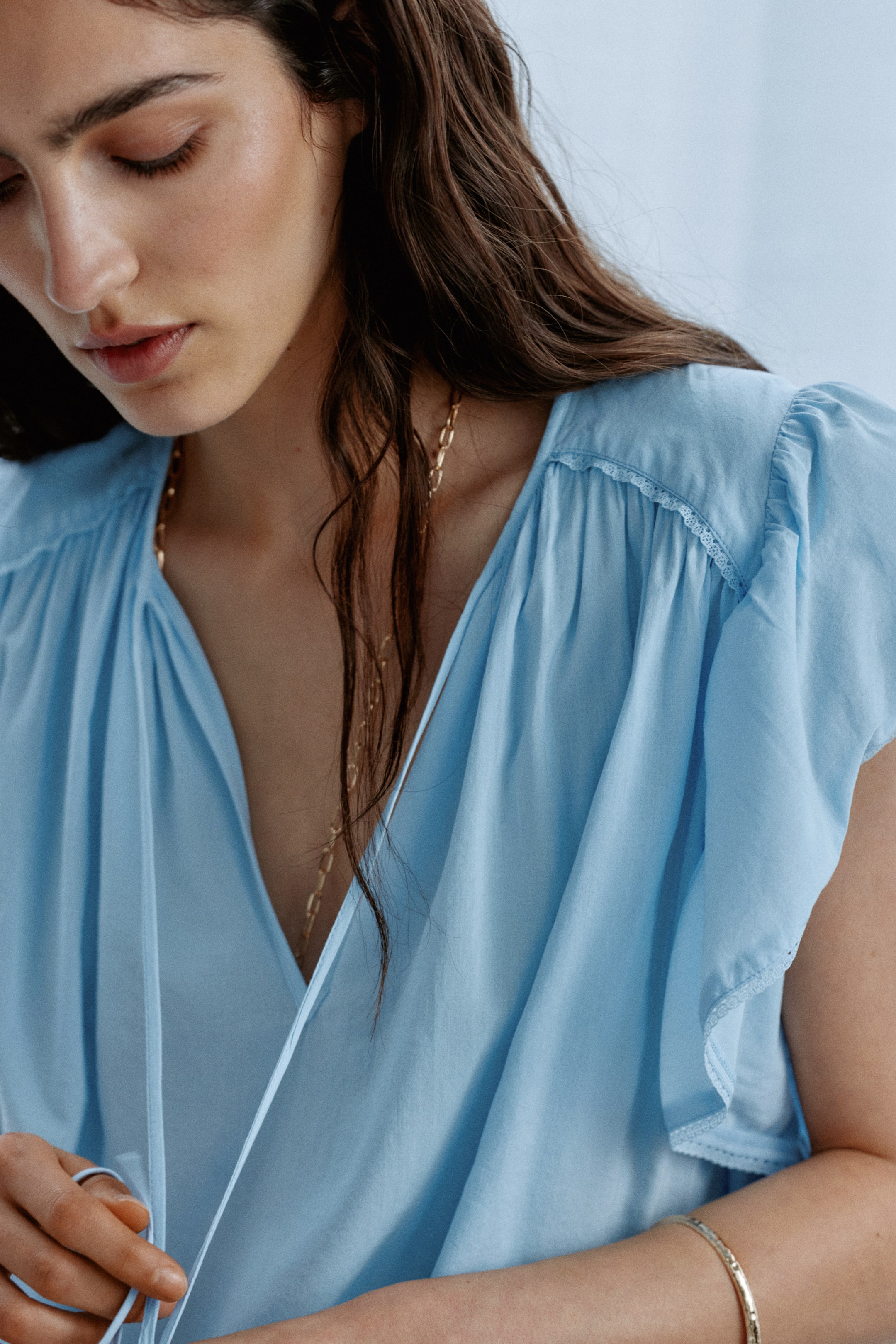 Blouse à manches volantées avec dentelle