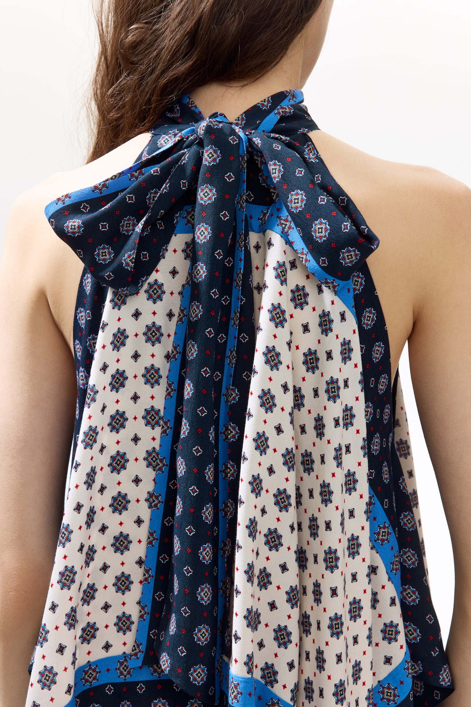 Top halterneck em cetim - White/Patterned - 4