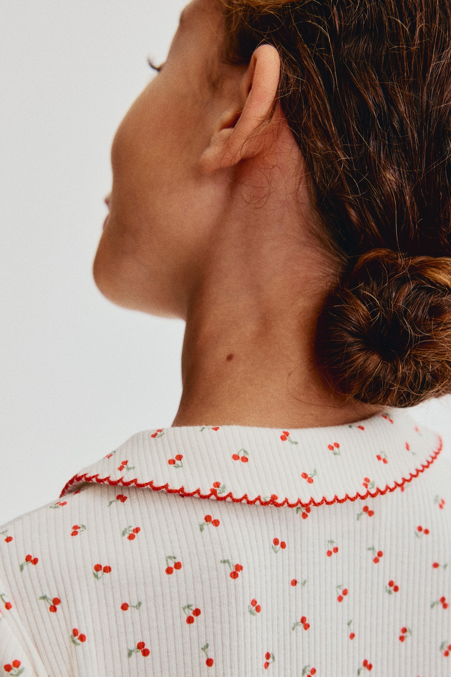 Детский топ H&M Cotton Top with Collar, цвет: Кремовый — фото 4