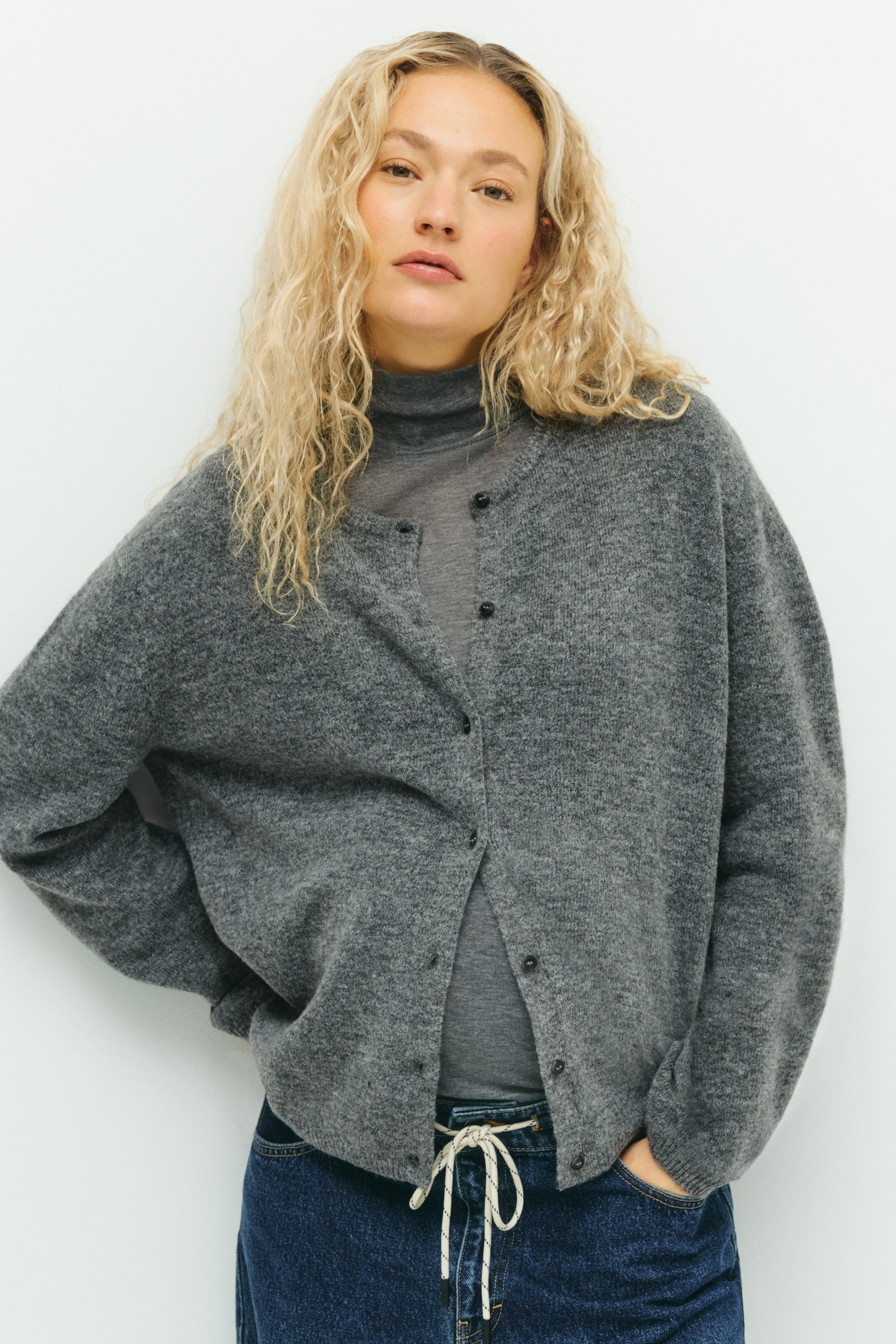 Ingrandisci l'immagine: MAMA Cardigan in maglia fine - Grigio scuro mélange - DONNA | H&M CH 1