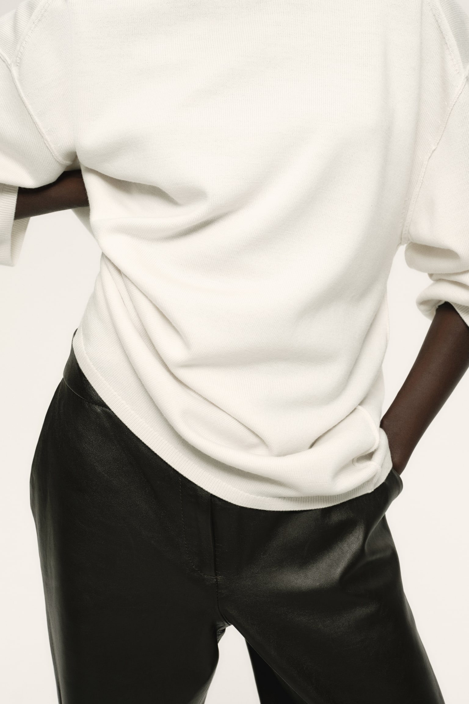 Pull en laine mérinos avec col cheminée - Crème/Marron foncé - 6