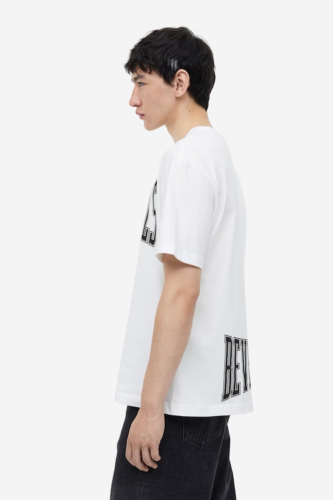 T-Shirt mit Print Relaxed Fit - Weiß/Beverly Hills/Weiß/Always Forward - 4