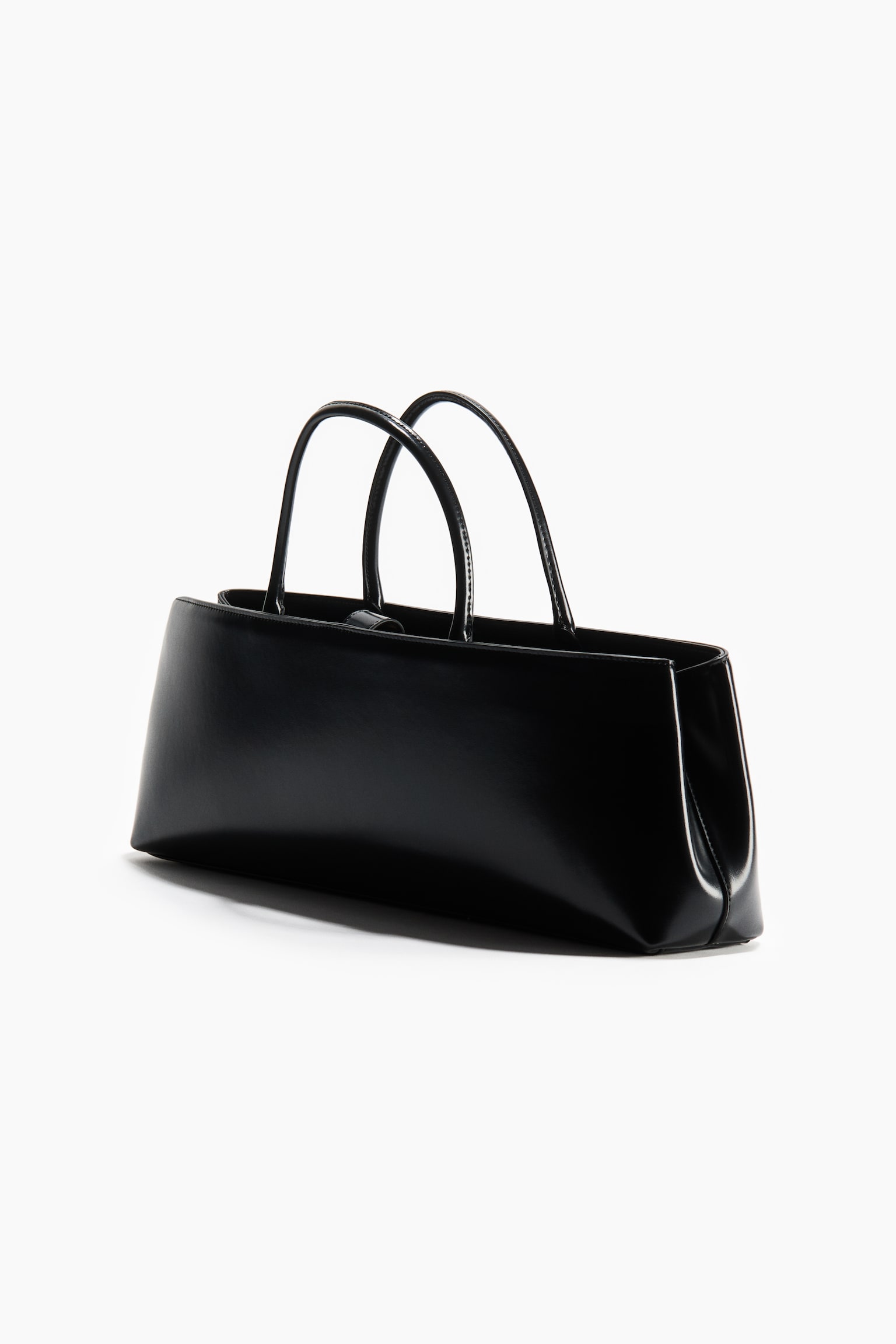Женская сумка H&M Elongated Coated Handbag, цвет: Чёрный — фото 4