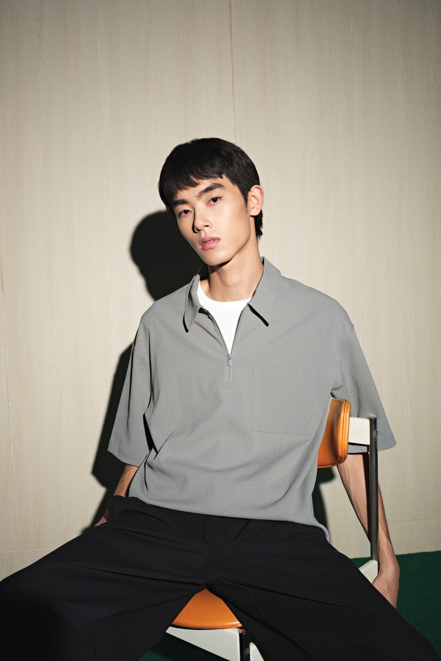 寬鬆剪裁褶縐拉鍊Polo衫 - 鼠尾草綠/Black/米色 - 5