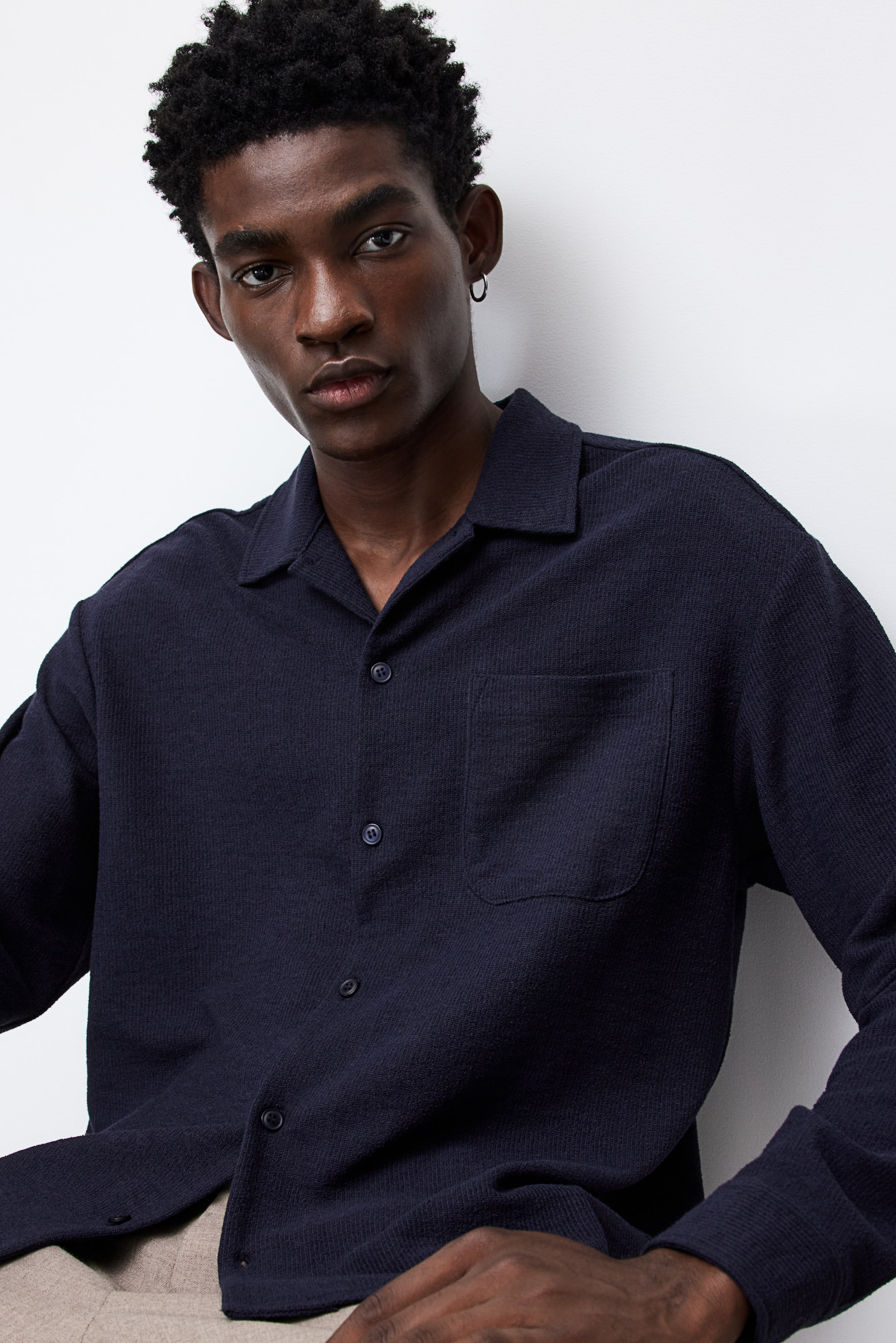 Loose Fit Textured Shirt - Navy blue - Men | H&M US