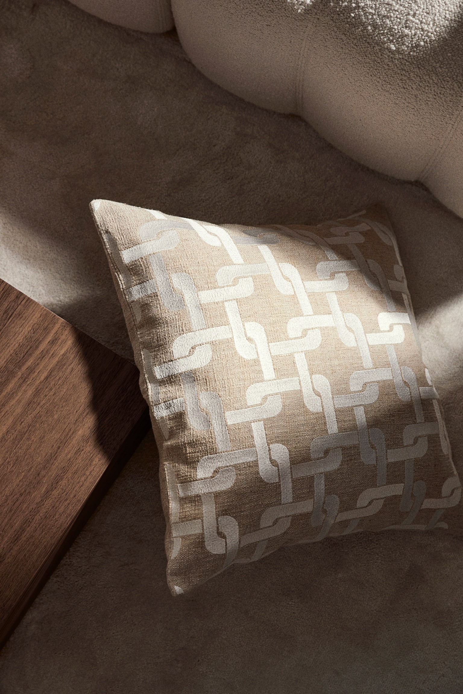 Linen-blend cushion cover - Light beige/Patterned - 2