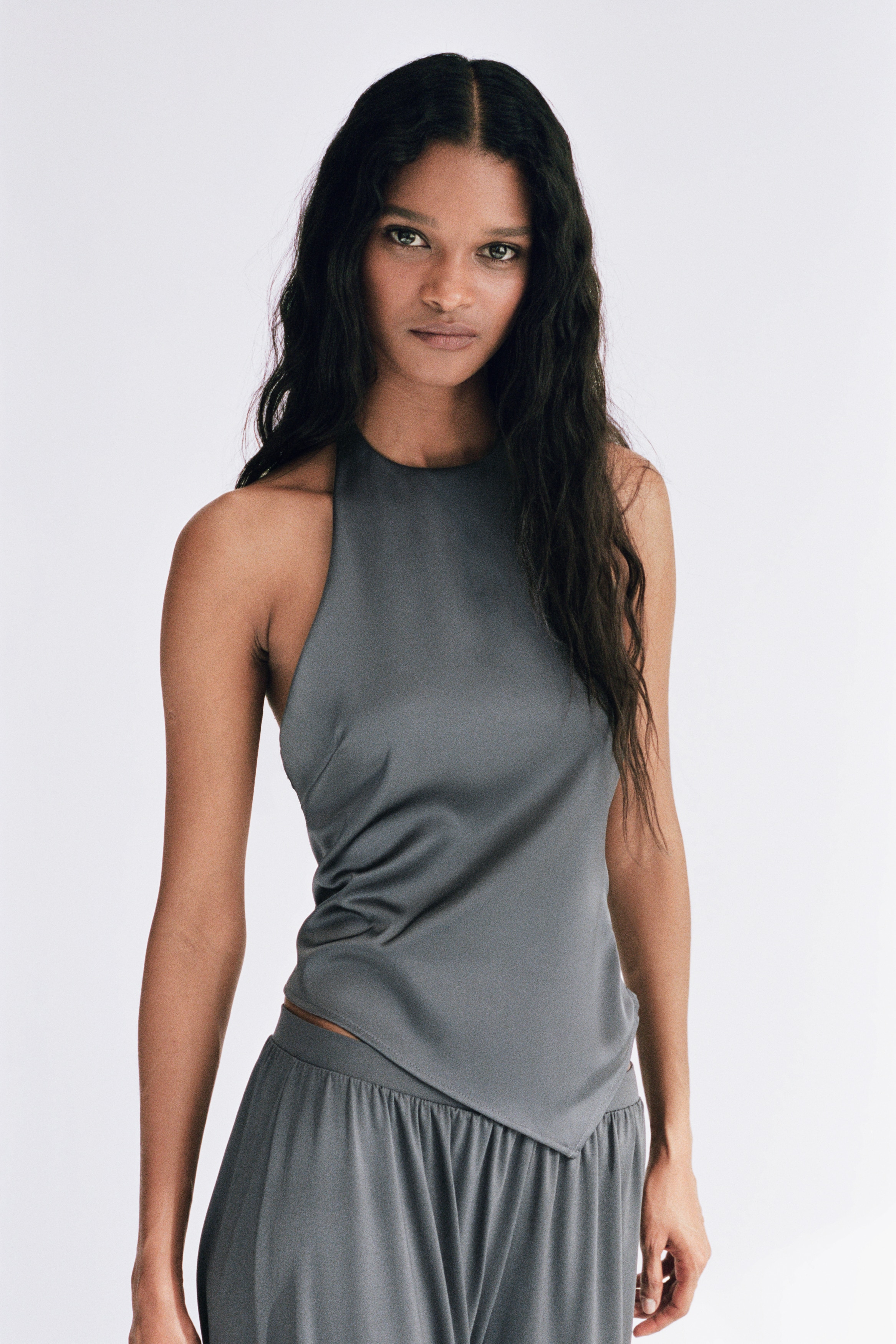 Women's Dark gray Asymmetric Halterneck Top | H&M CA