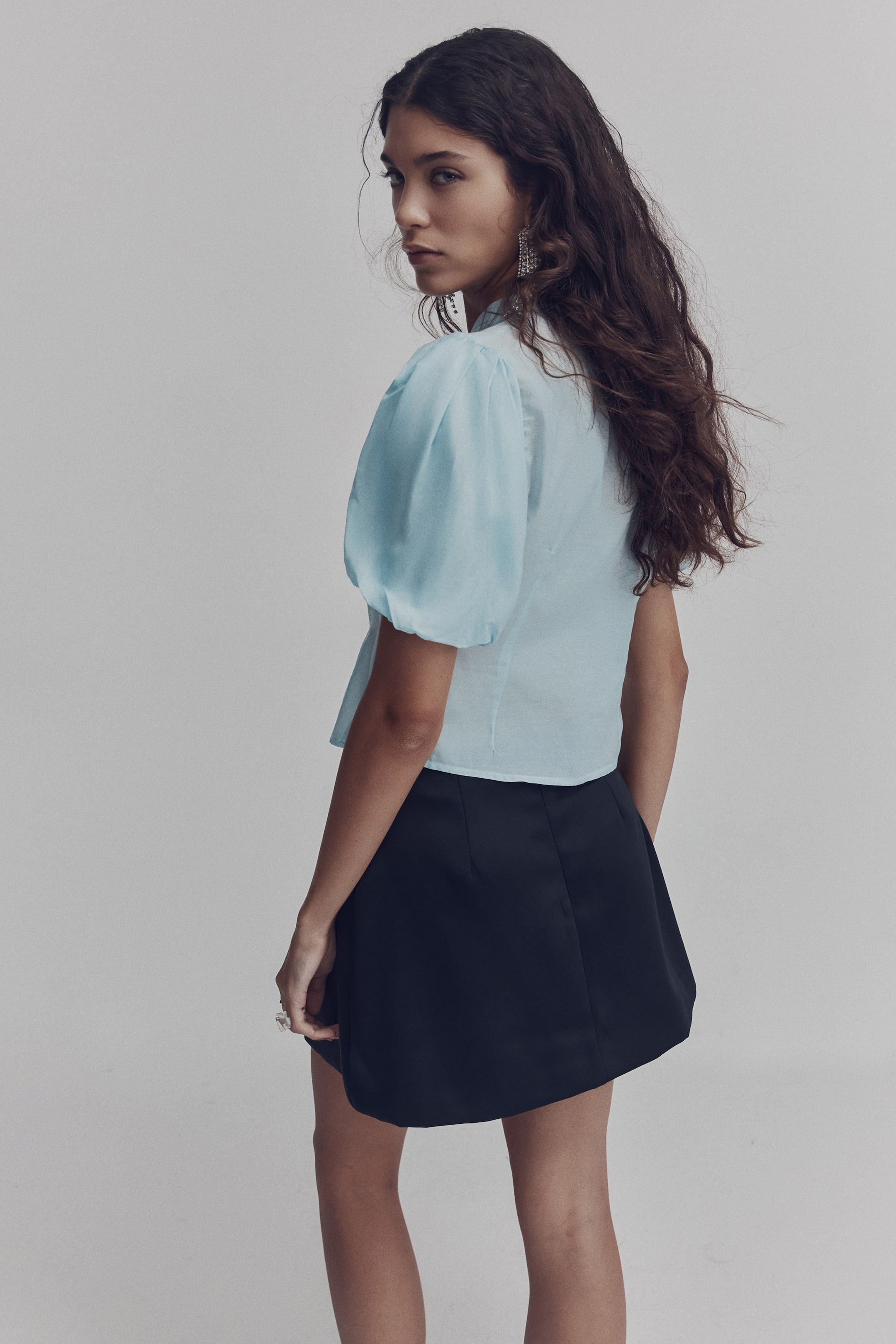 Zobacz większy obraz: Puff-sleeved blouse - Jasnoturkusowy - ONA | H&M PL 4