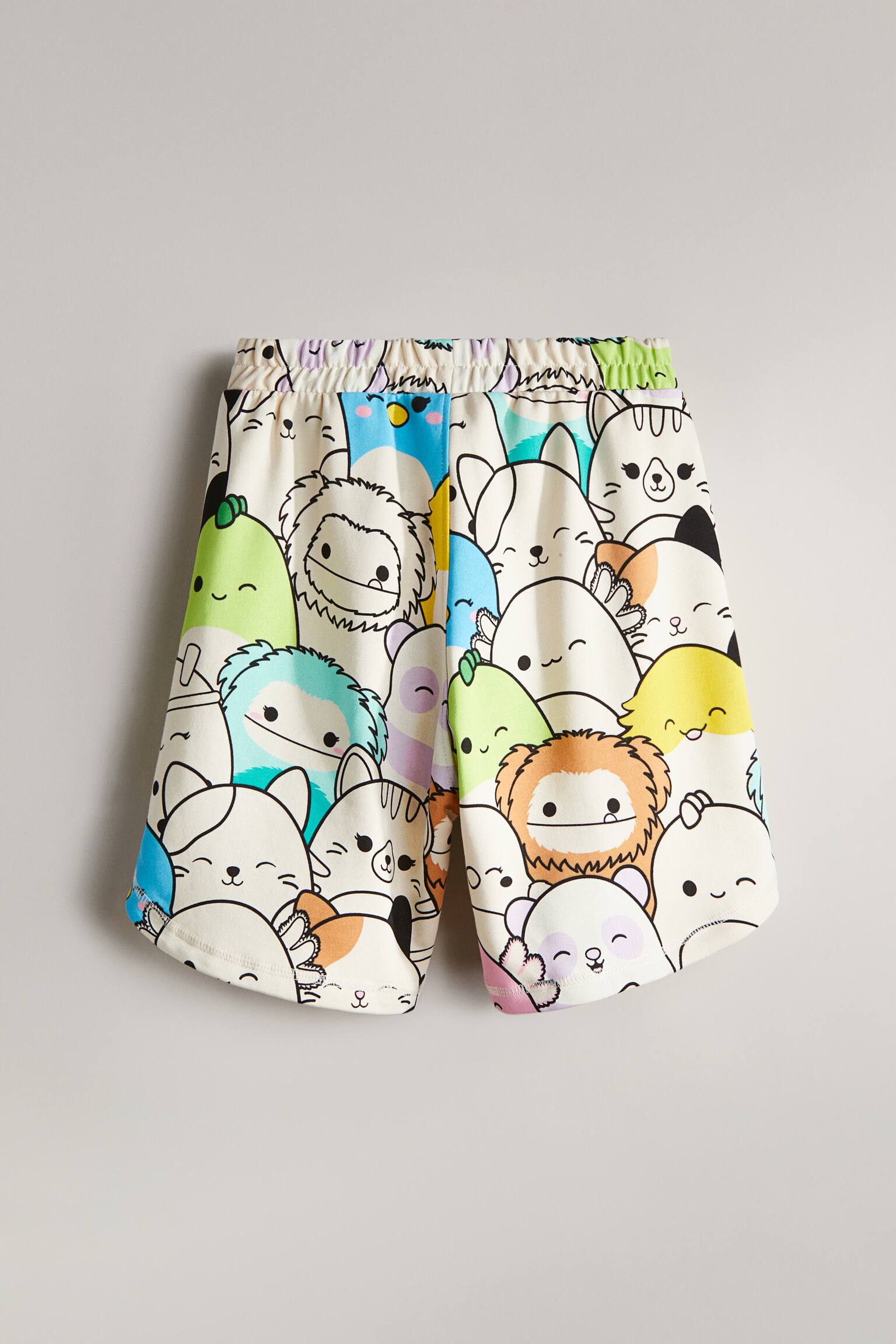 Patterned sweatshirt shorts - Cream/Squishmallows - 2