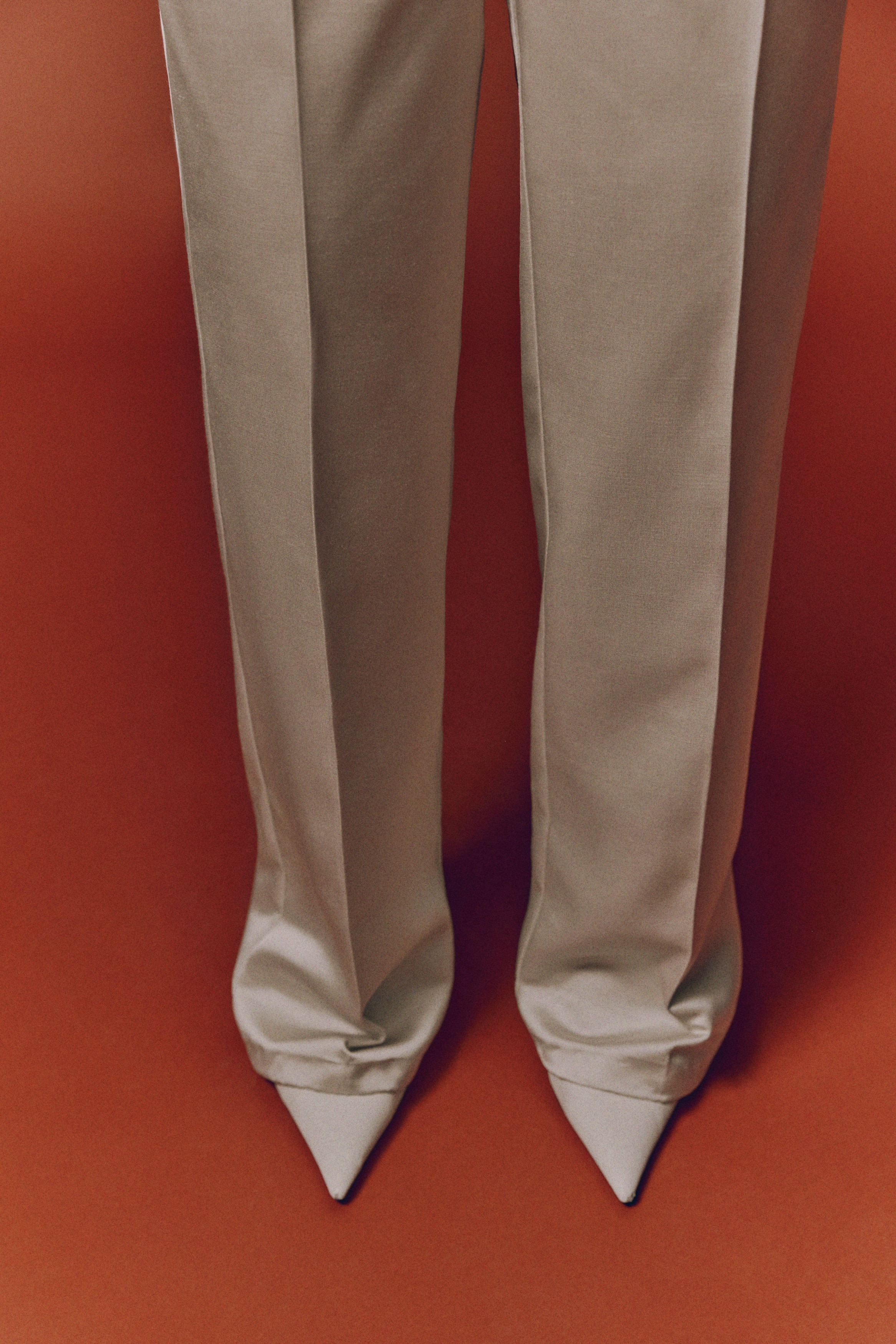 High-waisted tailored trousers
