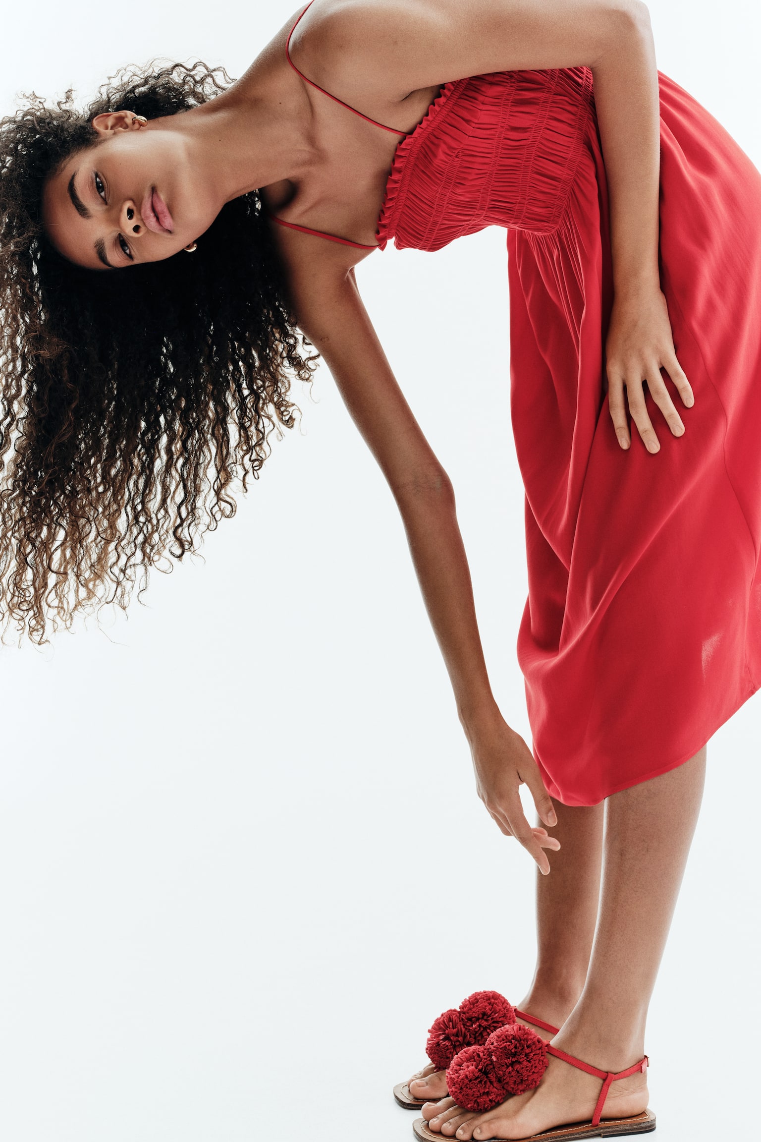 Smocked strappy dress-Red - 4