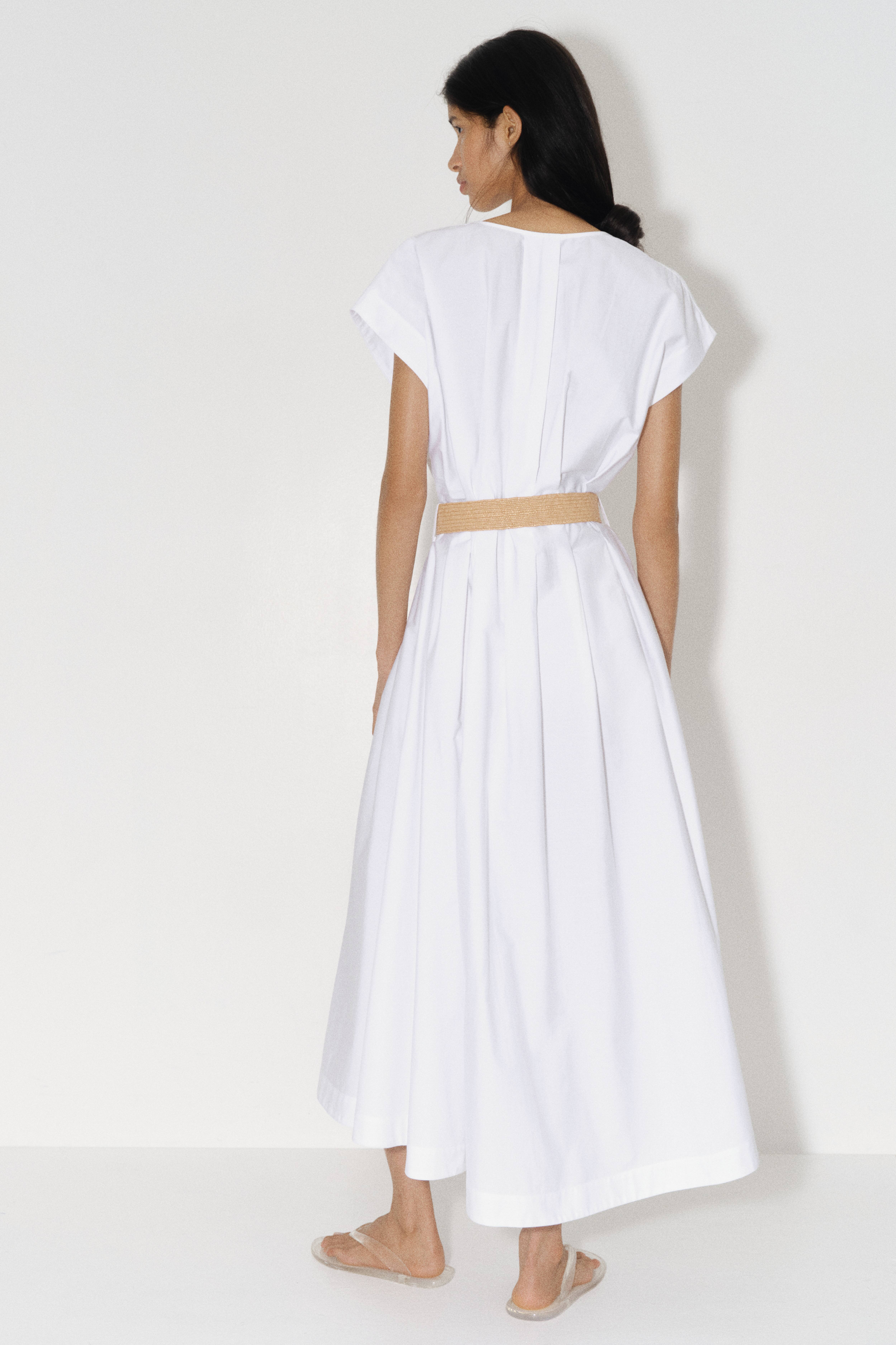 Robe en coton avec ceinture