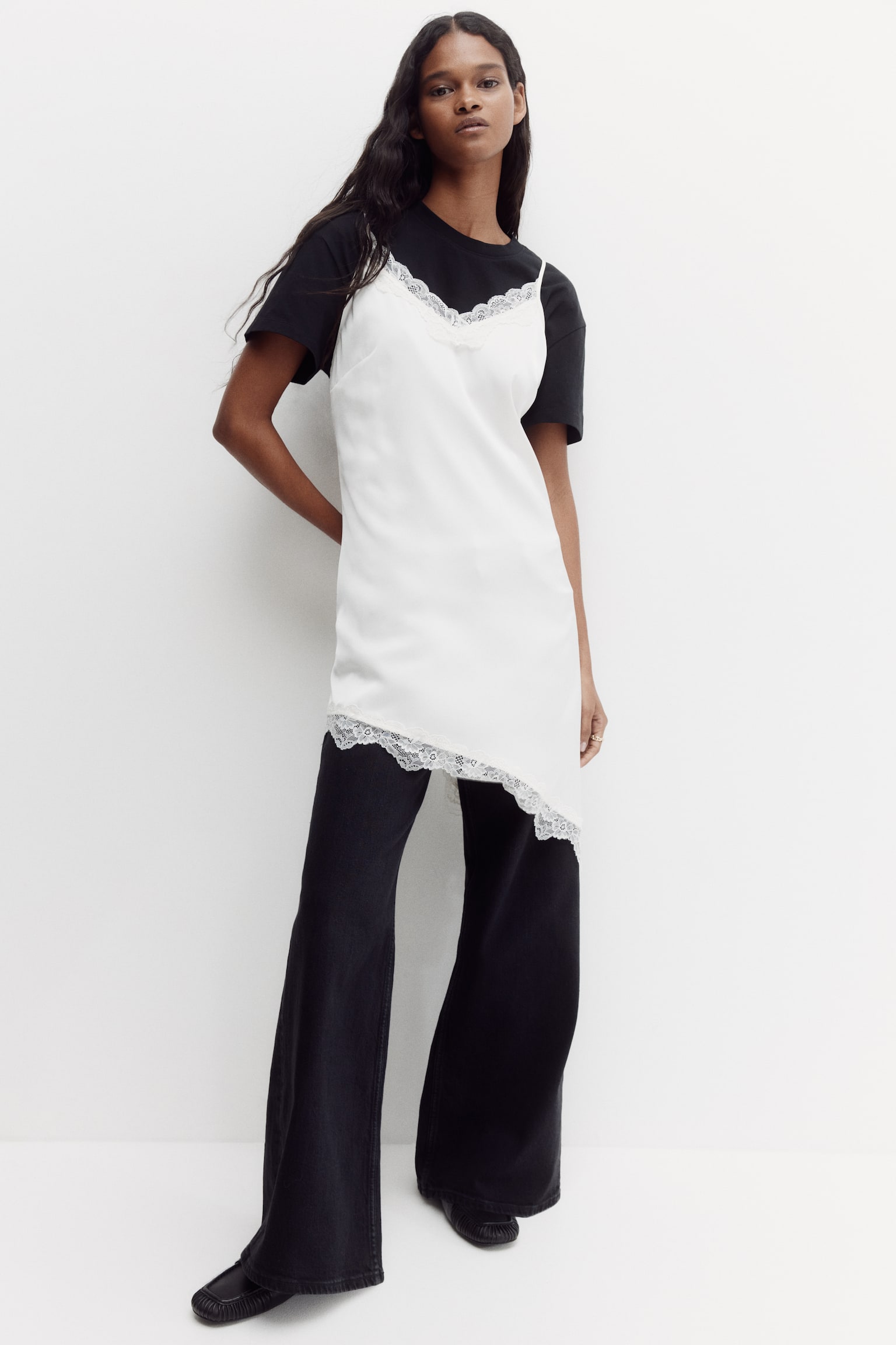 Lace-trimmed satin dress - White/Black - 6