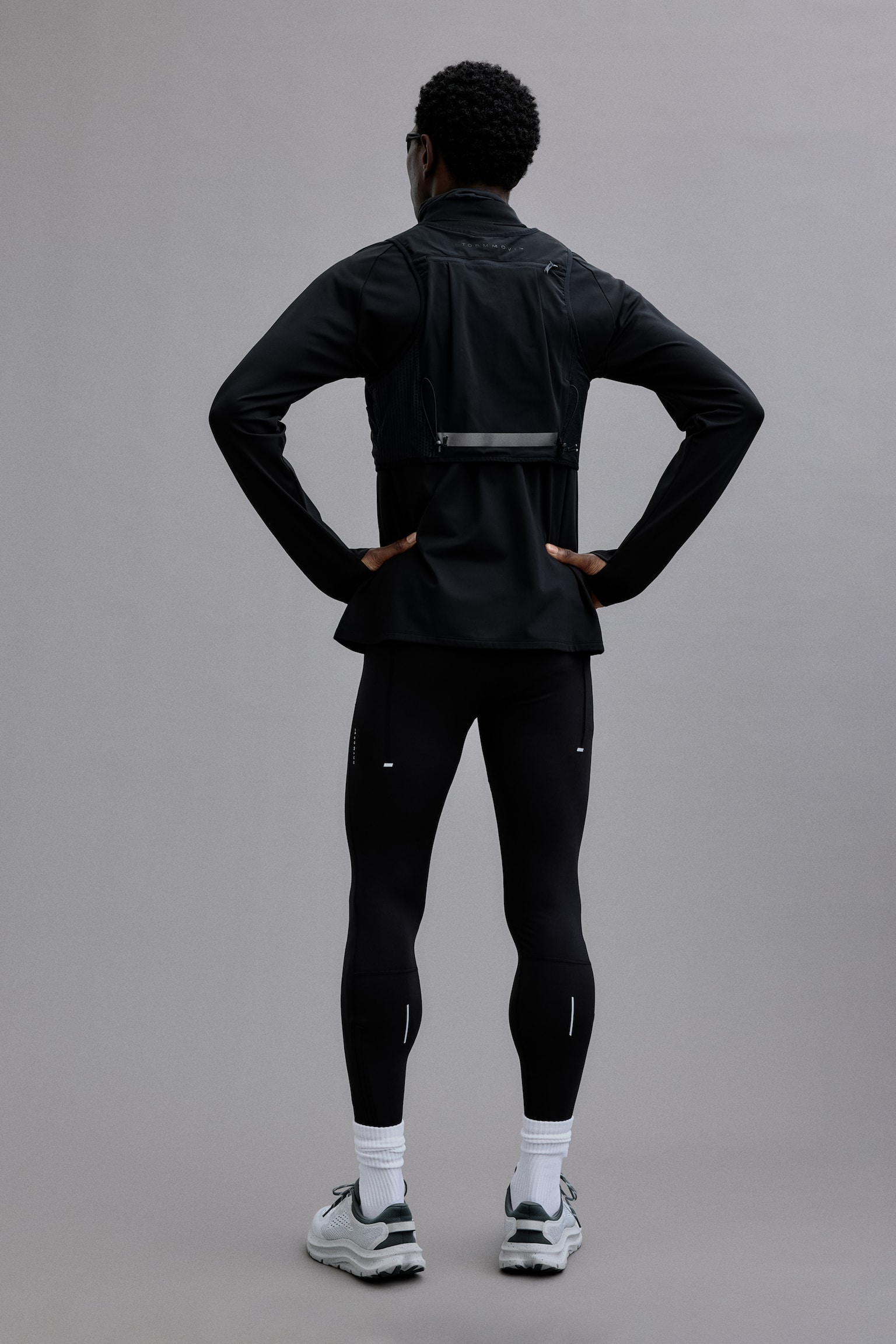 Running tights with DryMove™ - Black - 8