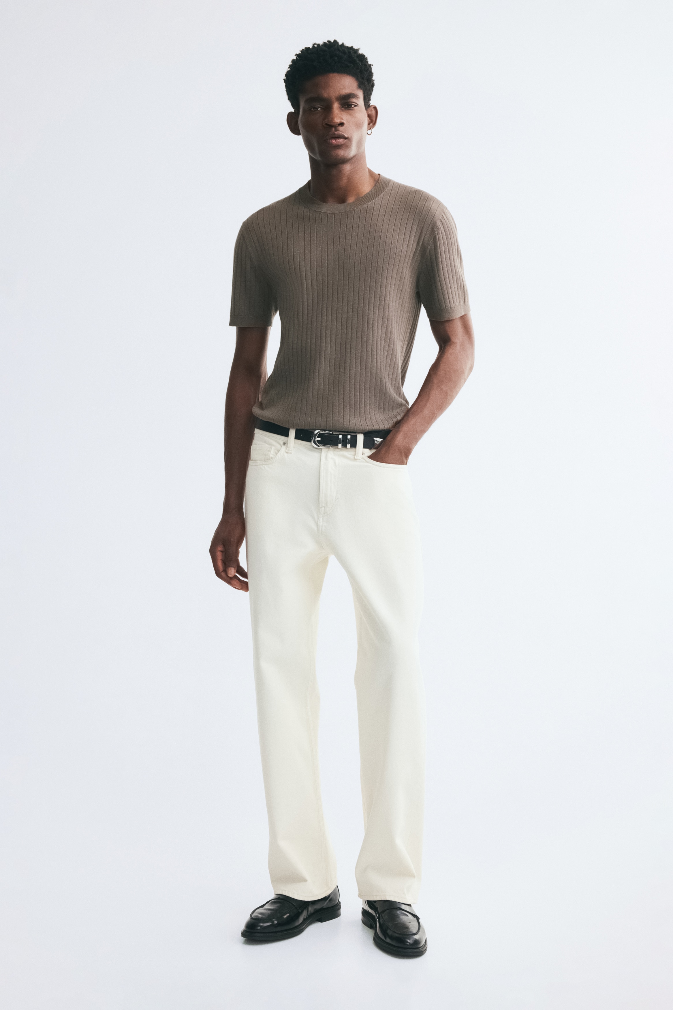Áo thun dệt kim Slim Fit - Màu nâu xám đậm/Màu đỏ rượu/Màu kem/Màu đen