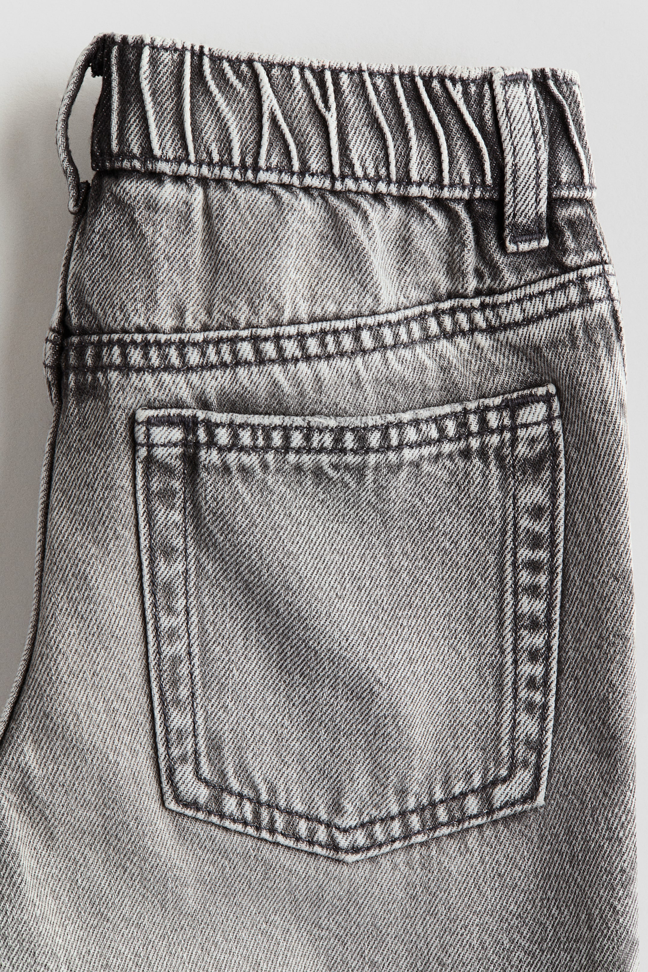 Loose Fit Jeans