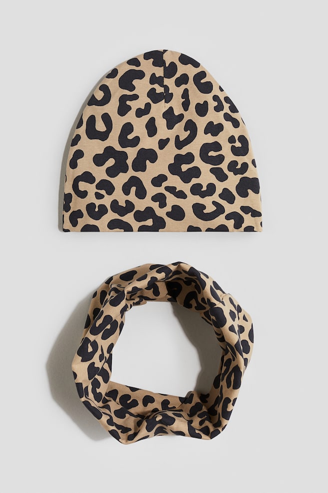 2-piece Beanie and Tube Scarf Set - Beige/leopard print/White/floral/Light pink/heart - 1