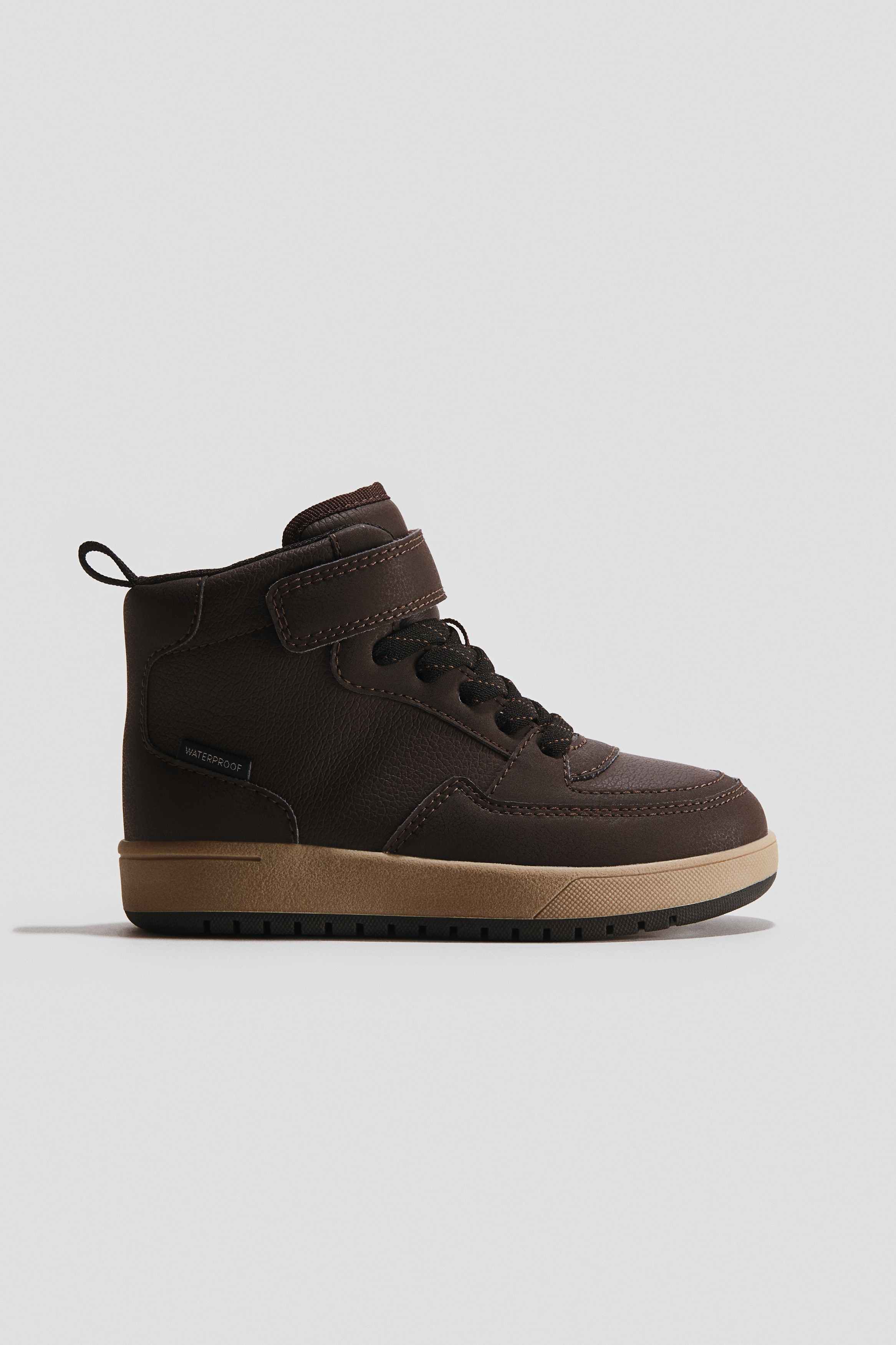 Waterproof hi-top trainersModel