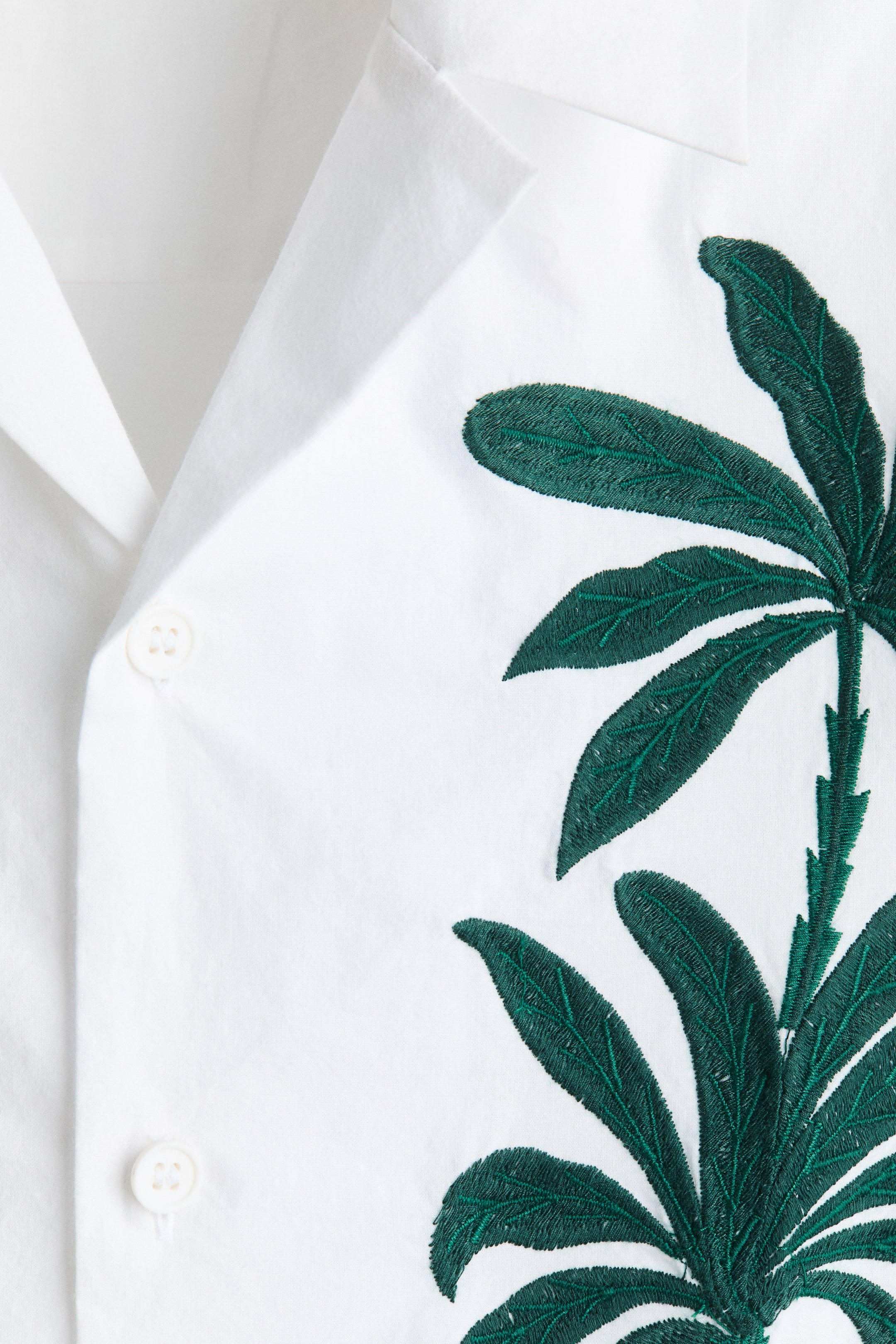 Relaxed-Fit Embroidered-Motif Resort Shirt