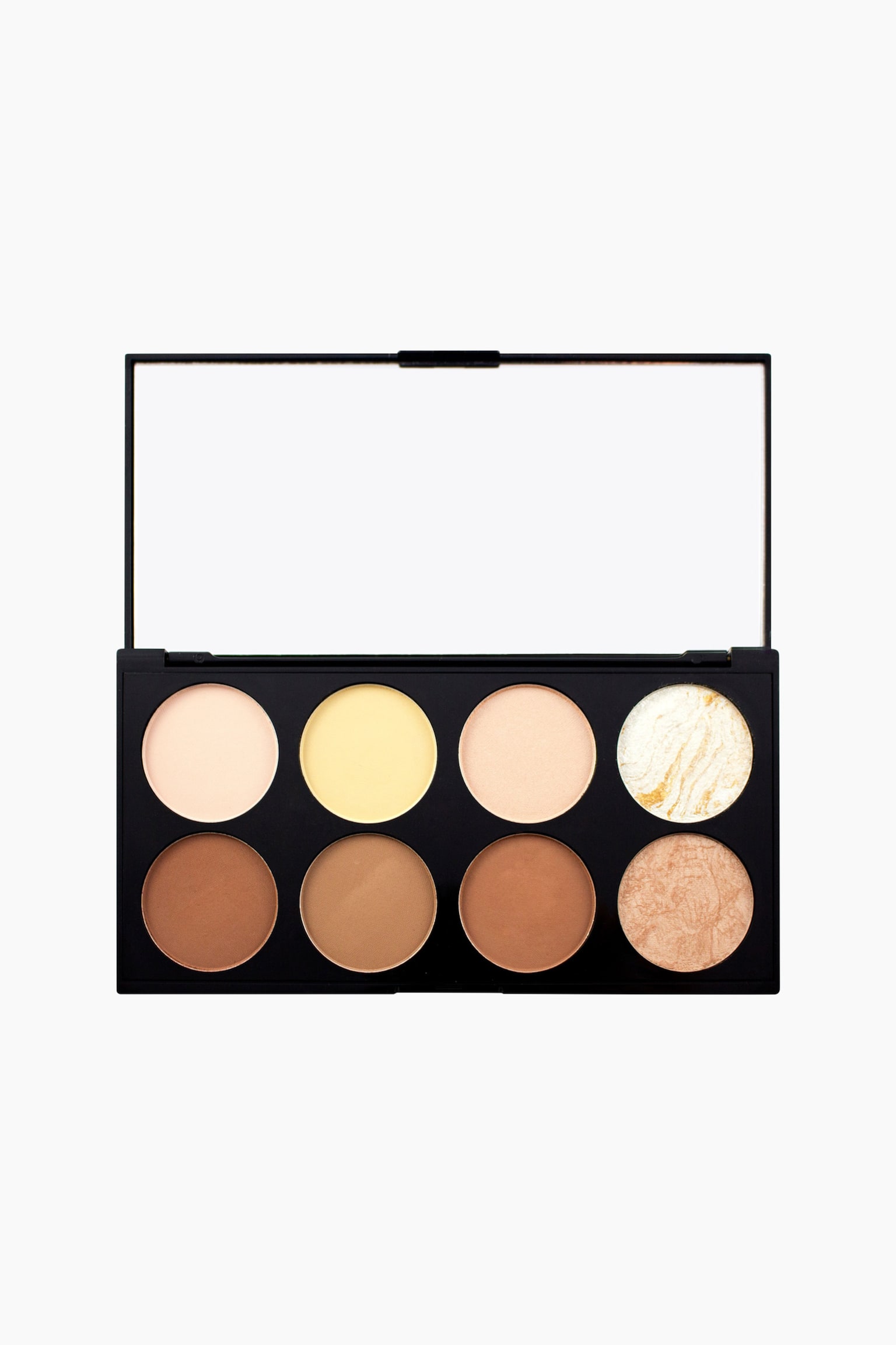 Eine offene, schwarze, rechteckige Contour-Palette liegt flach und zeigt acht runde Puderdosen, die in zwei Reihen zu je vier angeordnet sind. Die obere Reihe umfasst drei helle, matte Puder in Creme, blassem Gelb und sanftem Beige sowie einen marmorierten, weiÃ-goldenen gebackenen Highlighter, während die untere Reihe drei matte braune Contour-Puder sowie einen marmorierten, bronzefarbenen gebackenen Highlighter zeigt. - 1