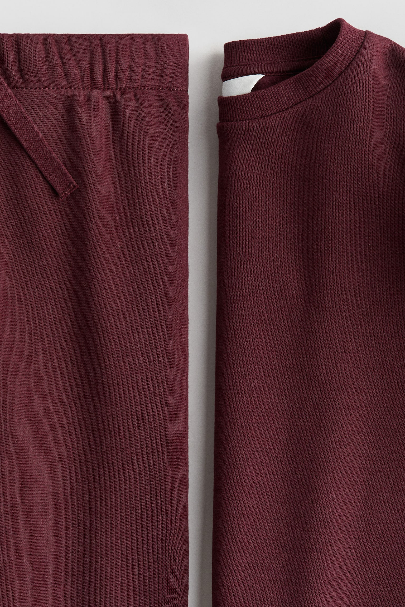 2-piece sweatshirt set - Dark red/Pink/Navy blue/Hearts/Light pink/Purple/Mole/Beige/Leopard print/White/Hearts - 2