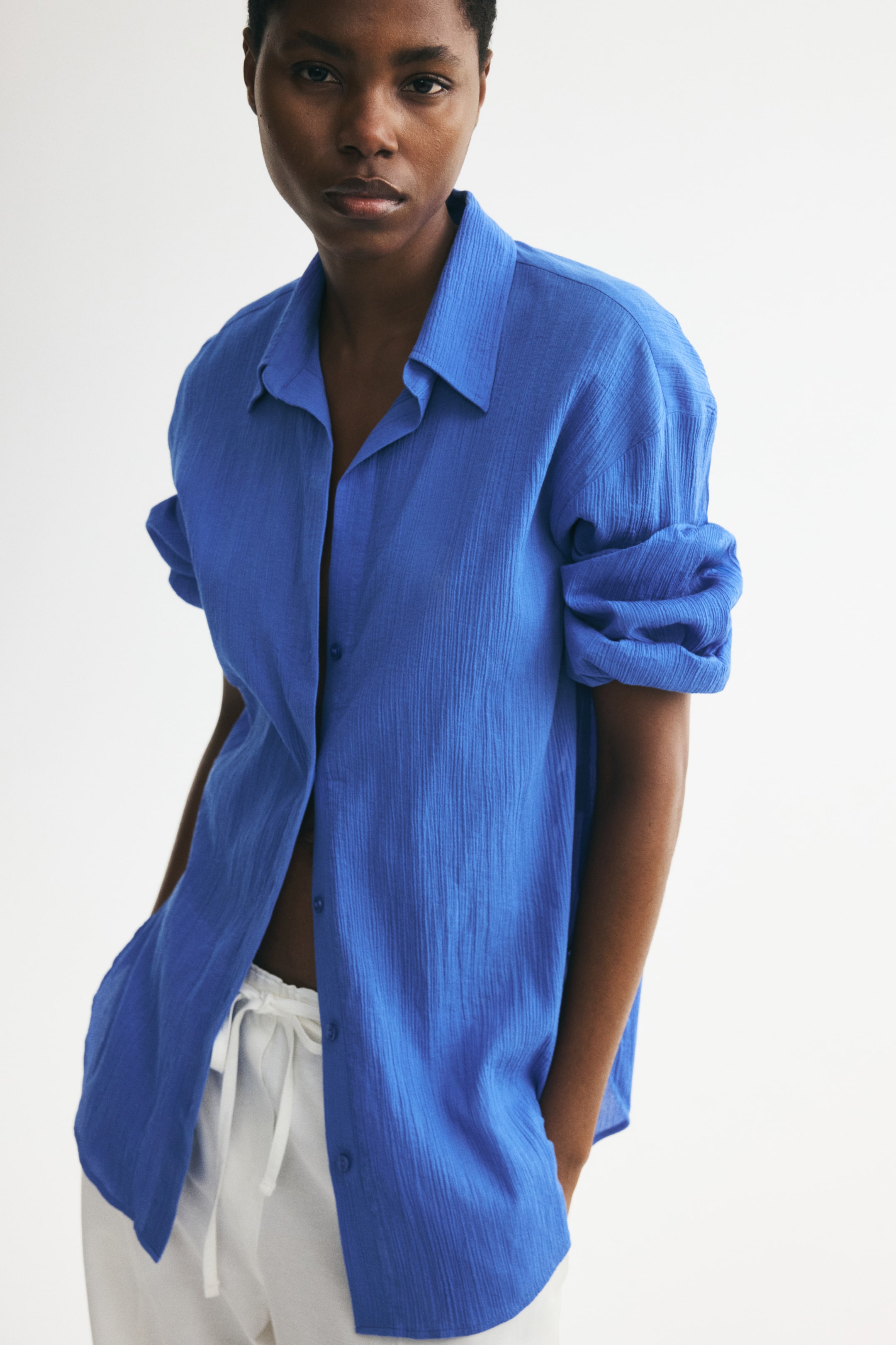 Женские рубашки H&M Crinkled Cotton Shirt — фото 6