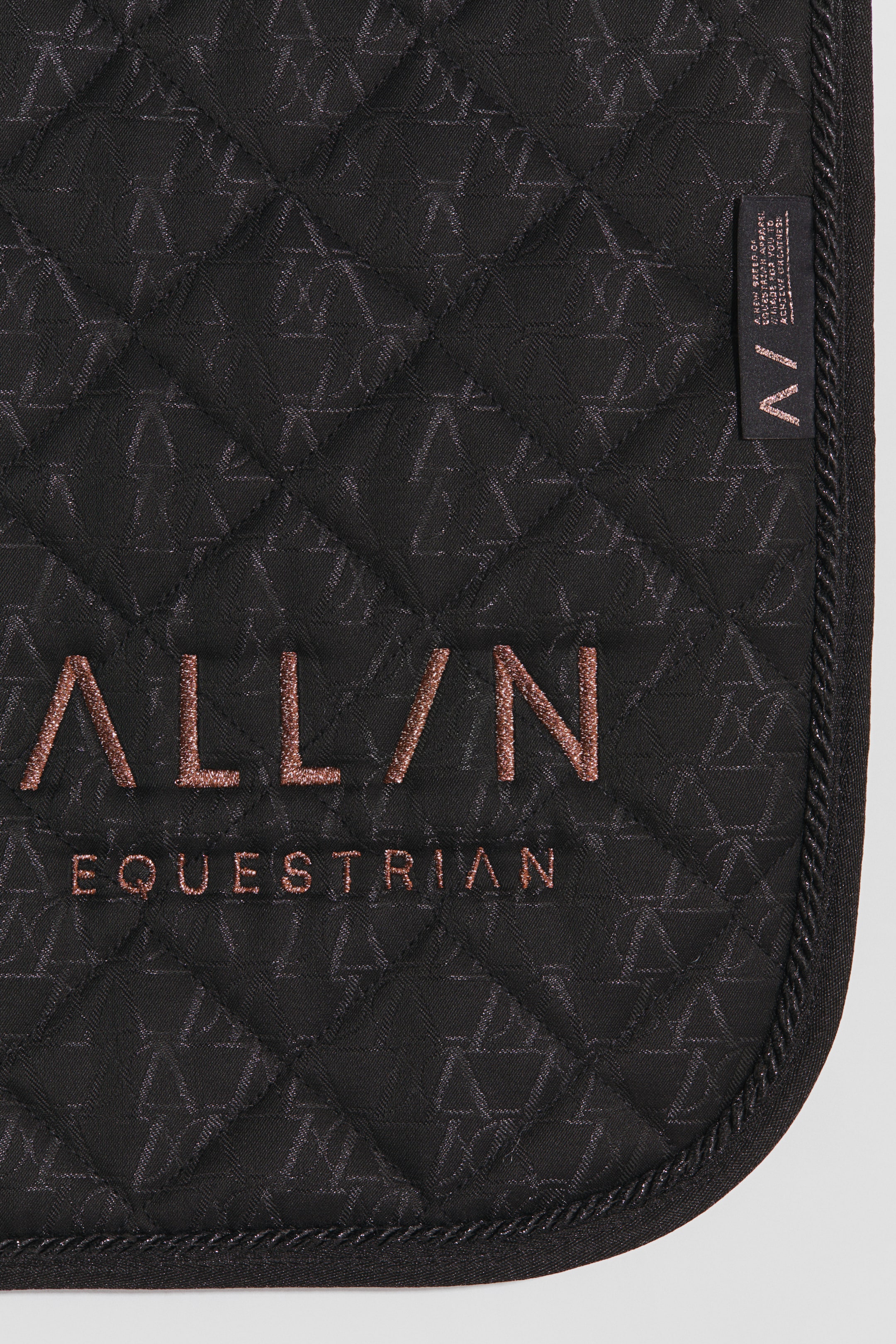 Se større billede: Quilted saddle pad - Sort - DAME | H&M DK 2