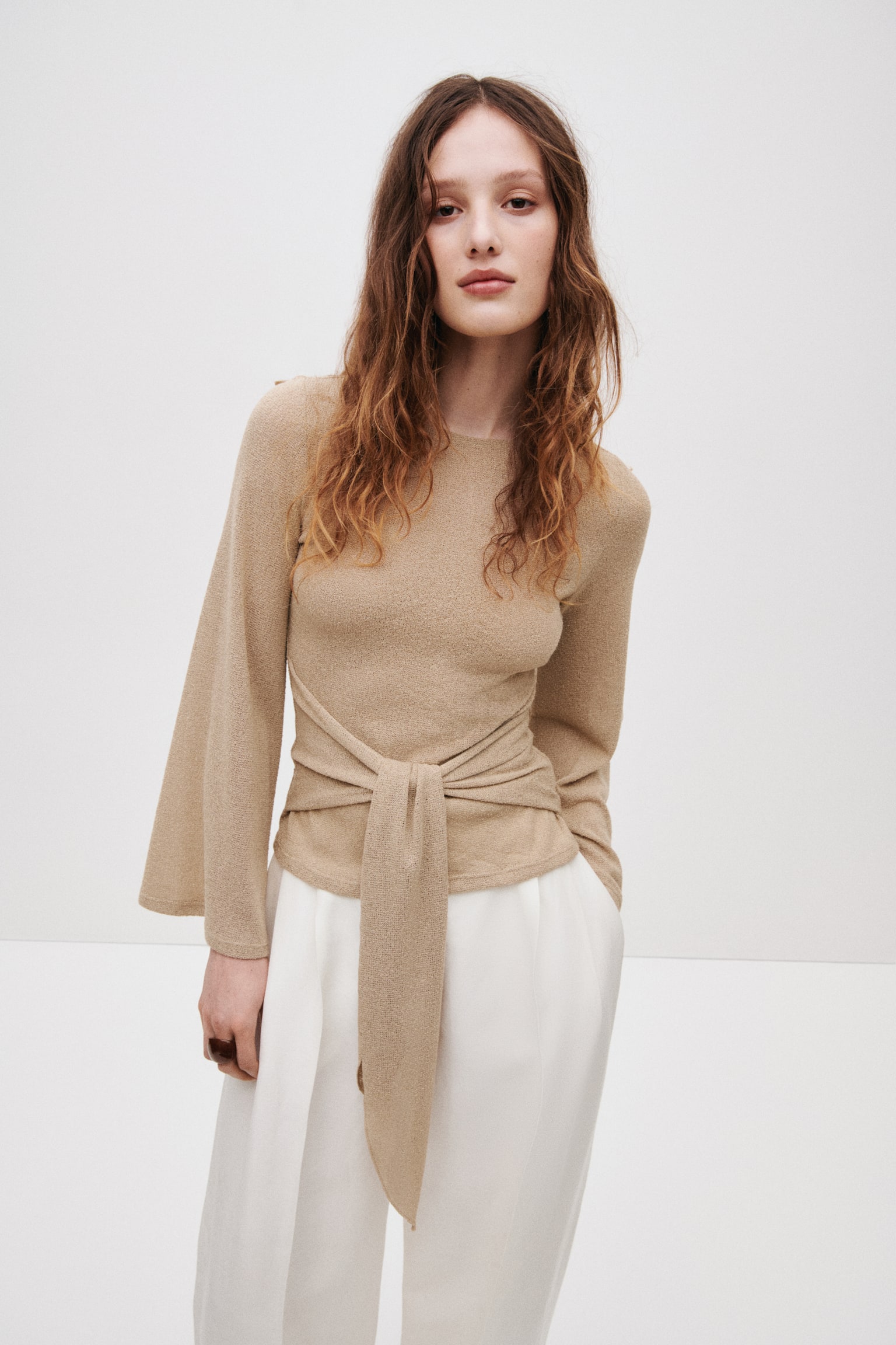 Tie-detail knitted top - Beige/Dunkelbraun - 3