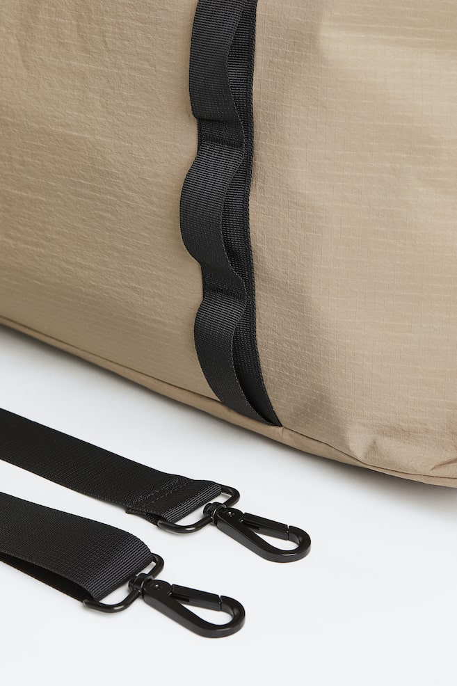 Water-repellent sports bag - Beige/Black - 4