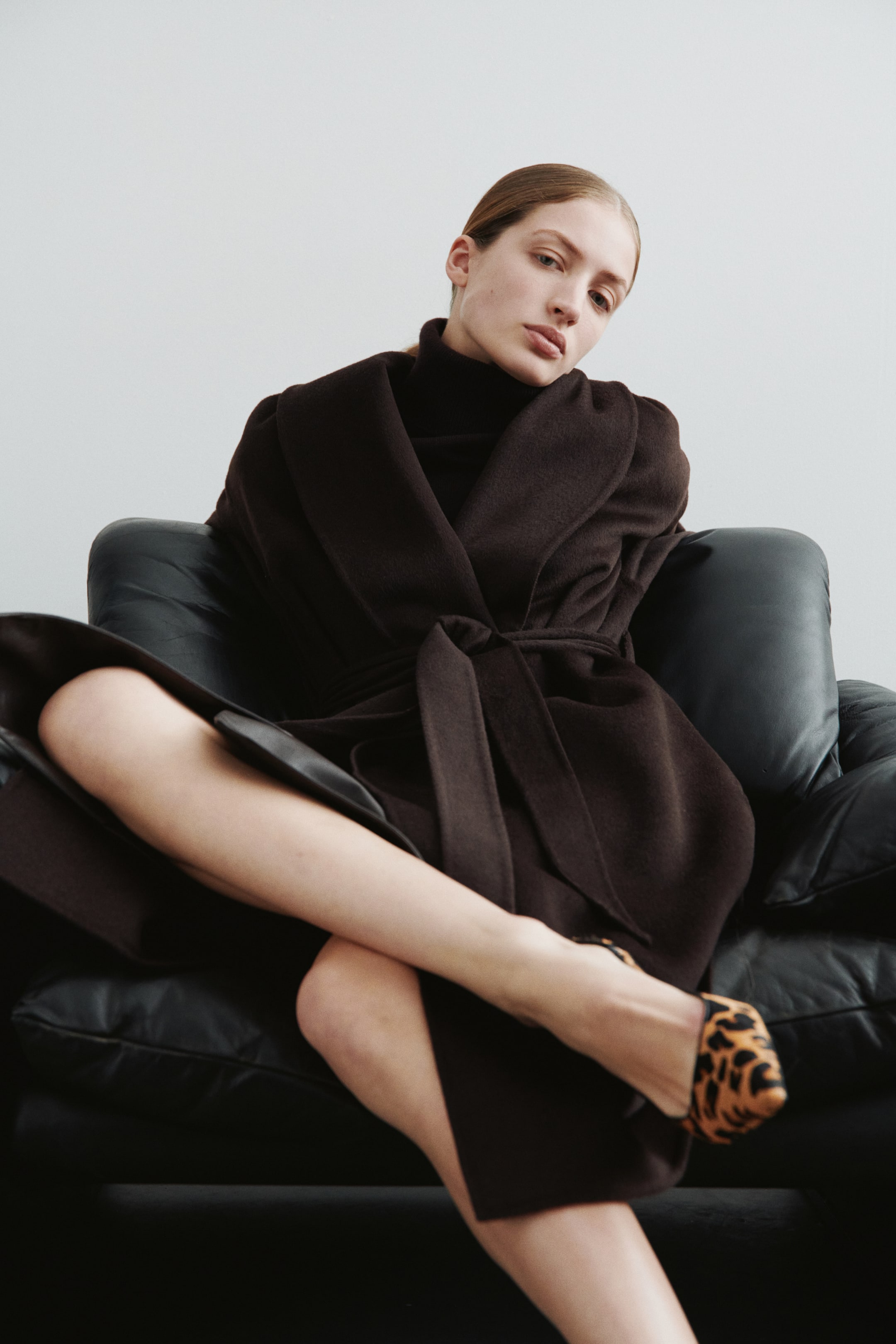 Vis større bilde: Slingbacks i skinn med snellehæl - Beige/Imitert leopard - DAME | H&M NO 4