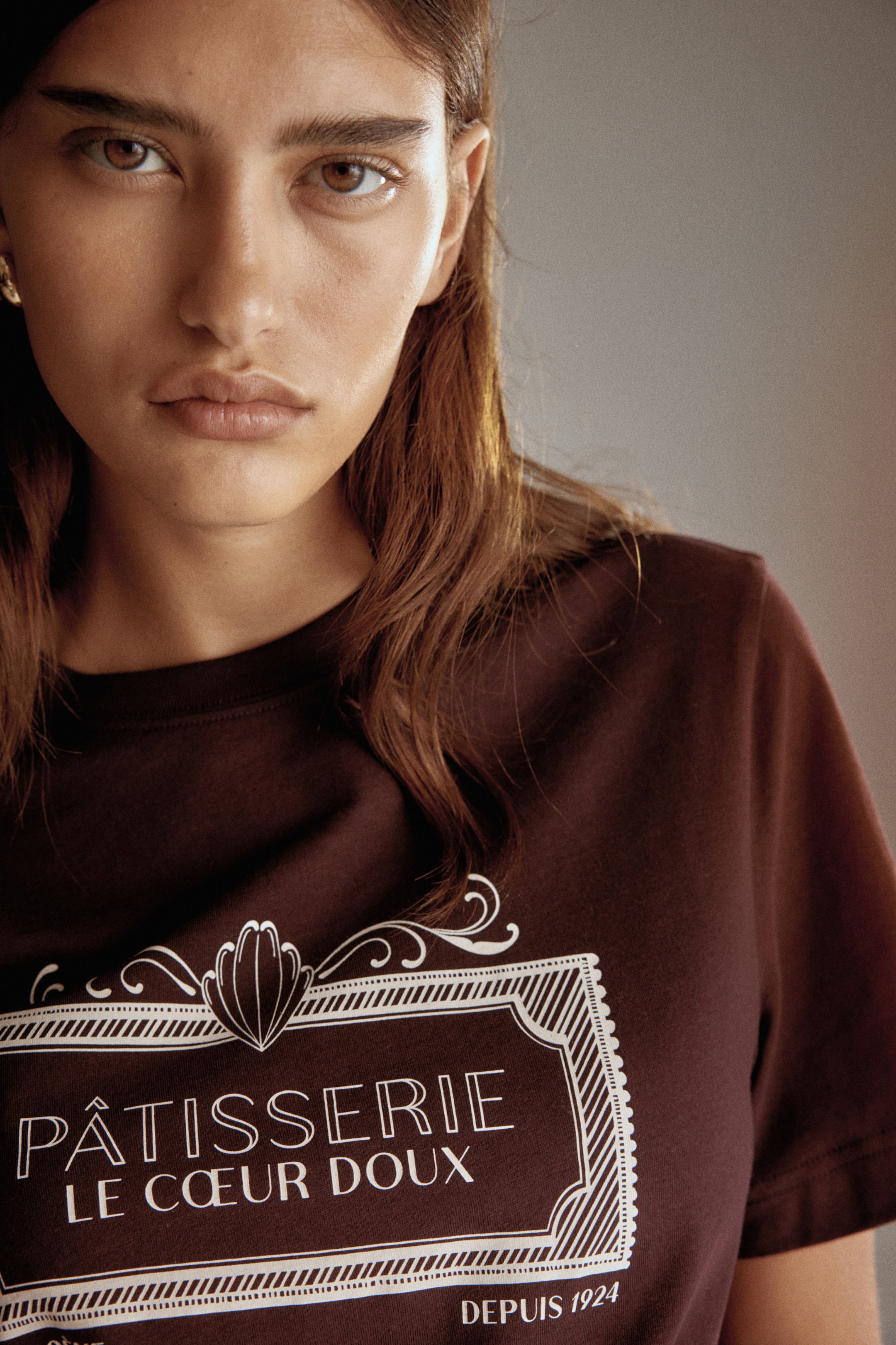 View larger image: T-Shirt with Motif - Burgundy/Pâtisserie - Ladies | H&M US 2