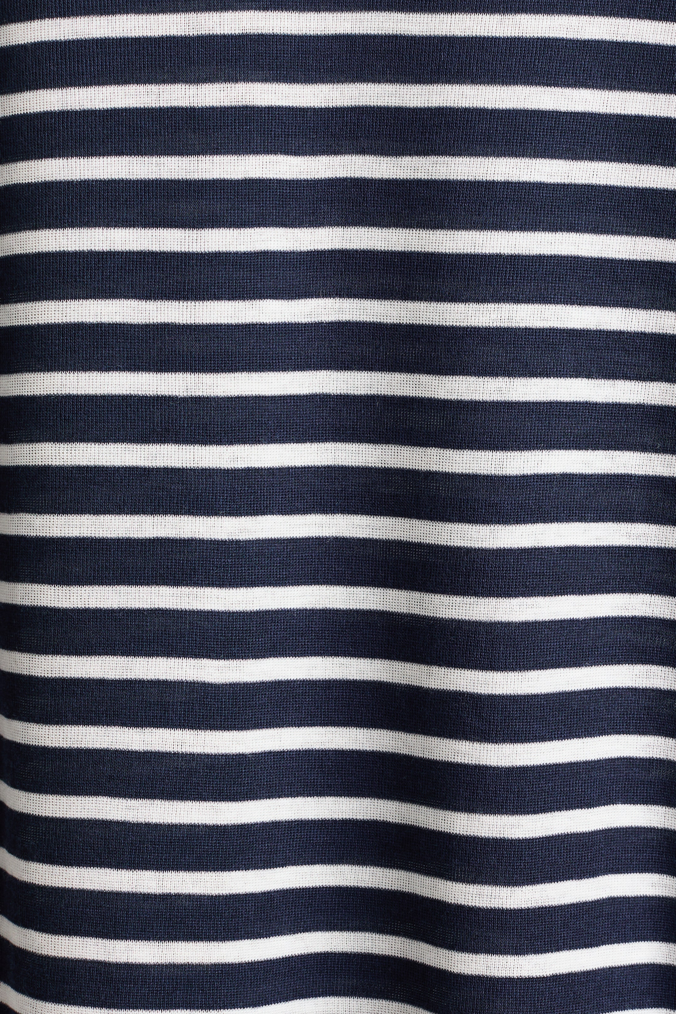 Long-Sleeved Fine-Knit Top