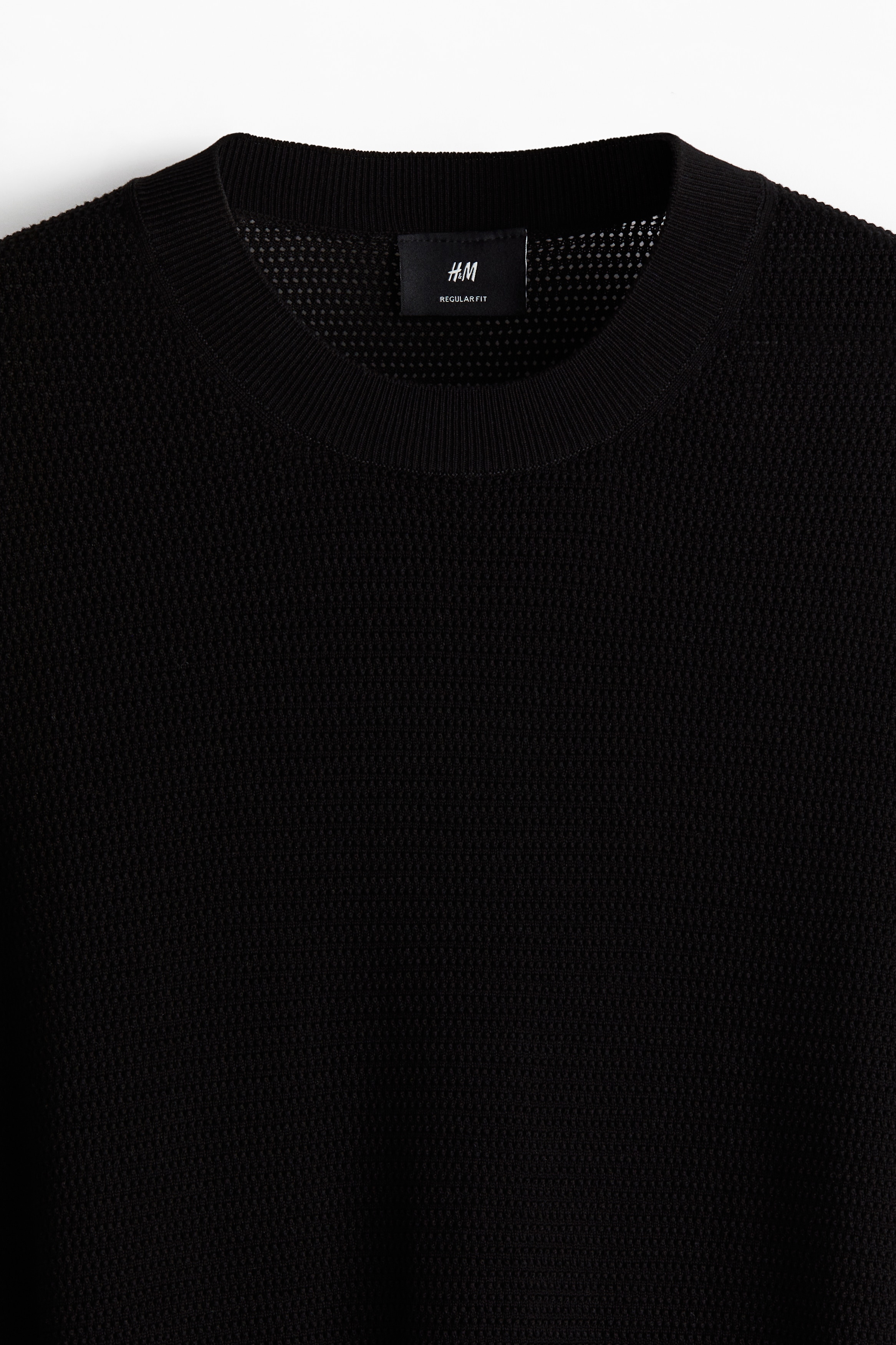 Men's Black Regular Fit Hole-knit T-shirt | H&M GB