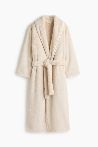 Fluffy dressing gown