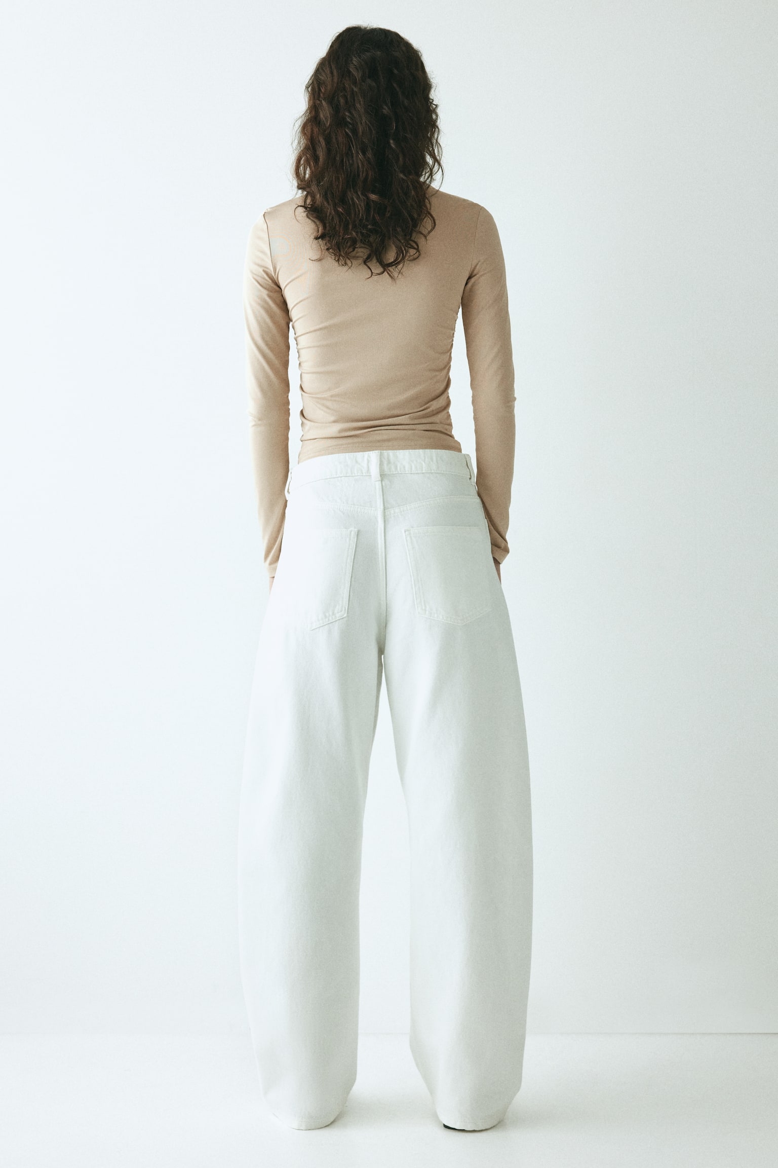 Asymetryczny top dżersejowy - Beżowy/Czarny/Brązowy - 4