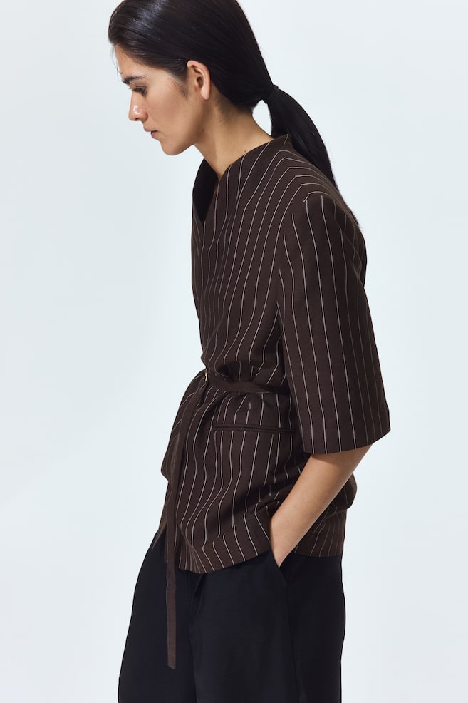 Short-sleeved linen-blend blazer-Dark brown/Pinstriped - 5
