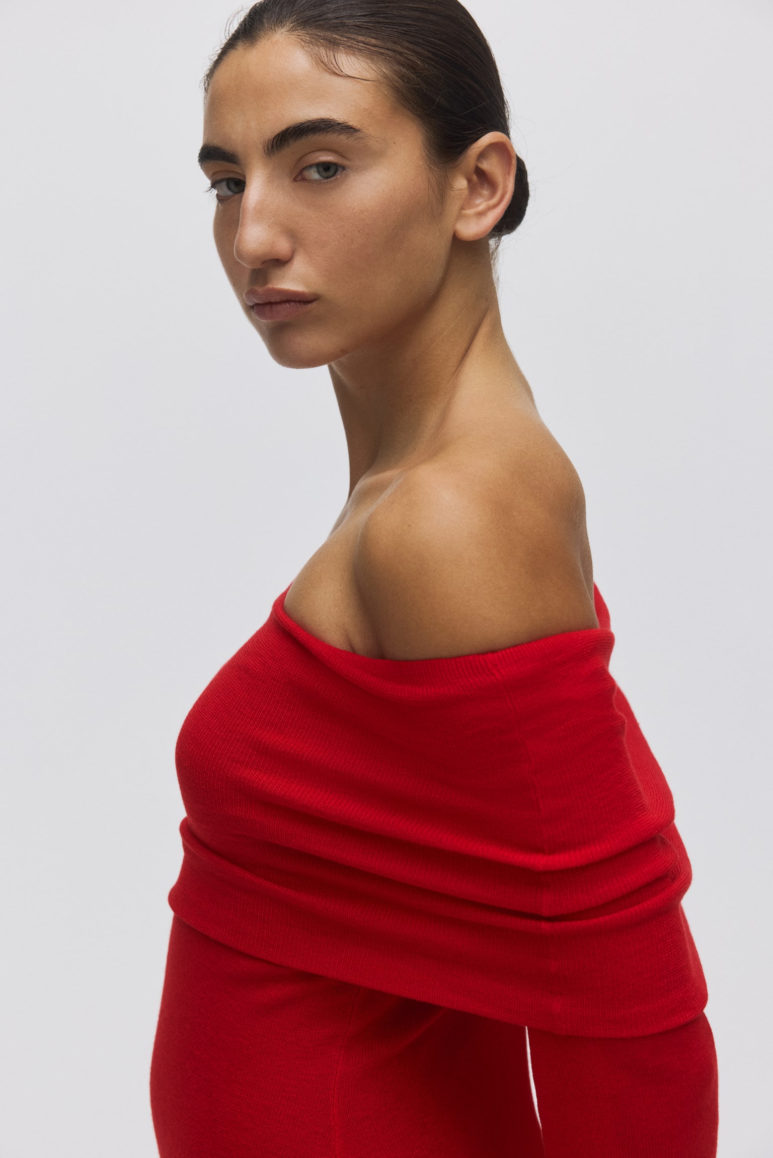 שמלה עם כתפיים חשופות - Red - 5