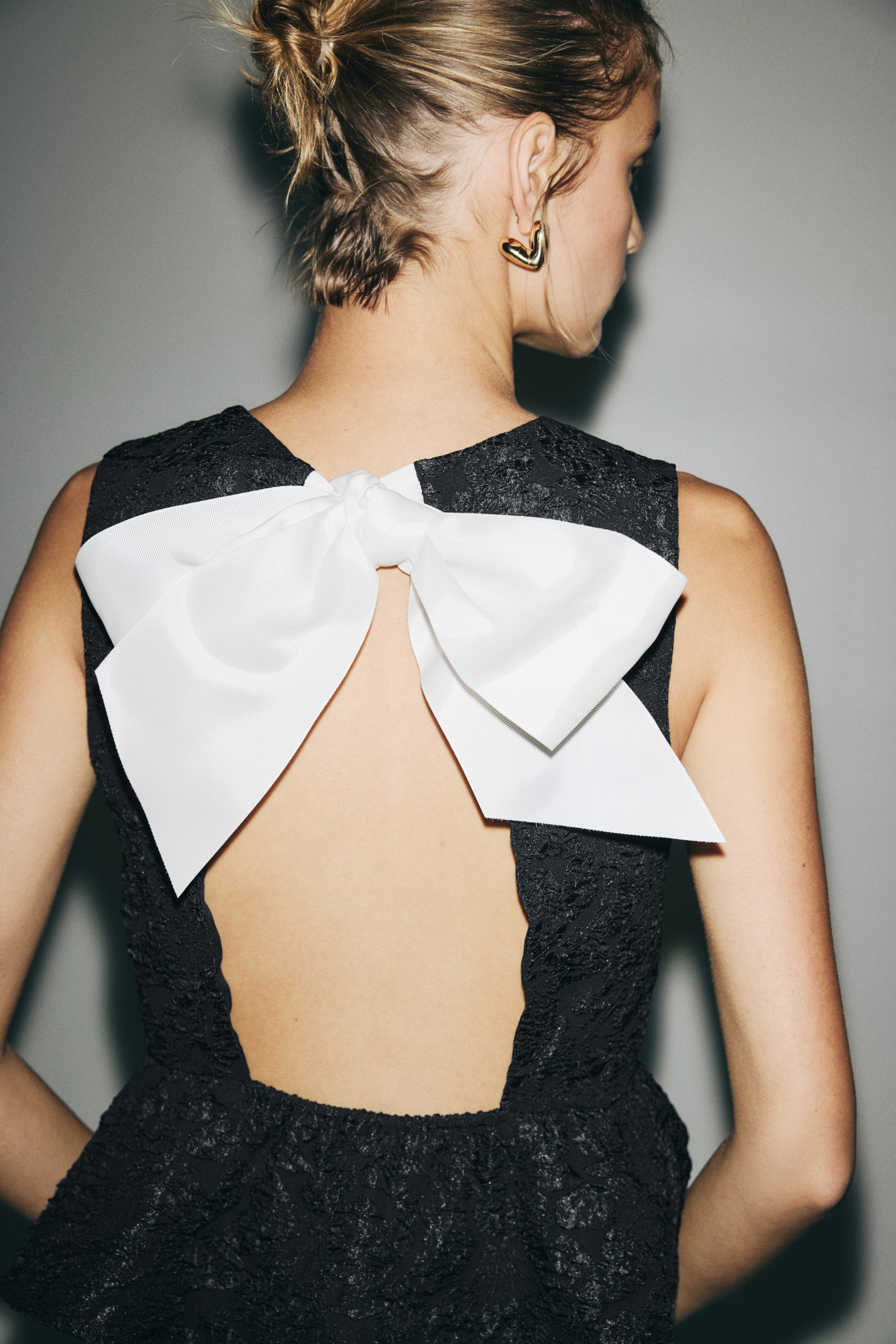 View larger image: Bow-detail peplum top - Black - Ladies | H&M IN 3