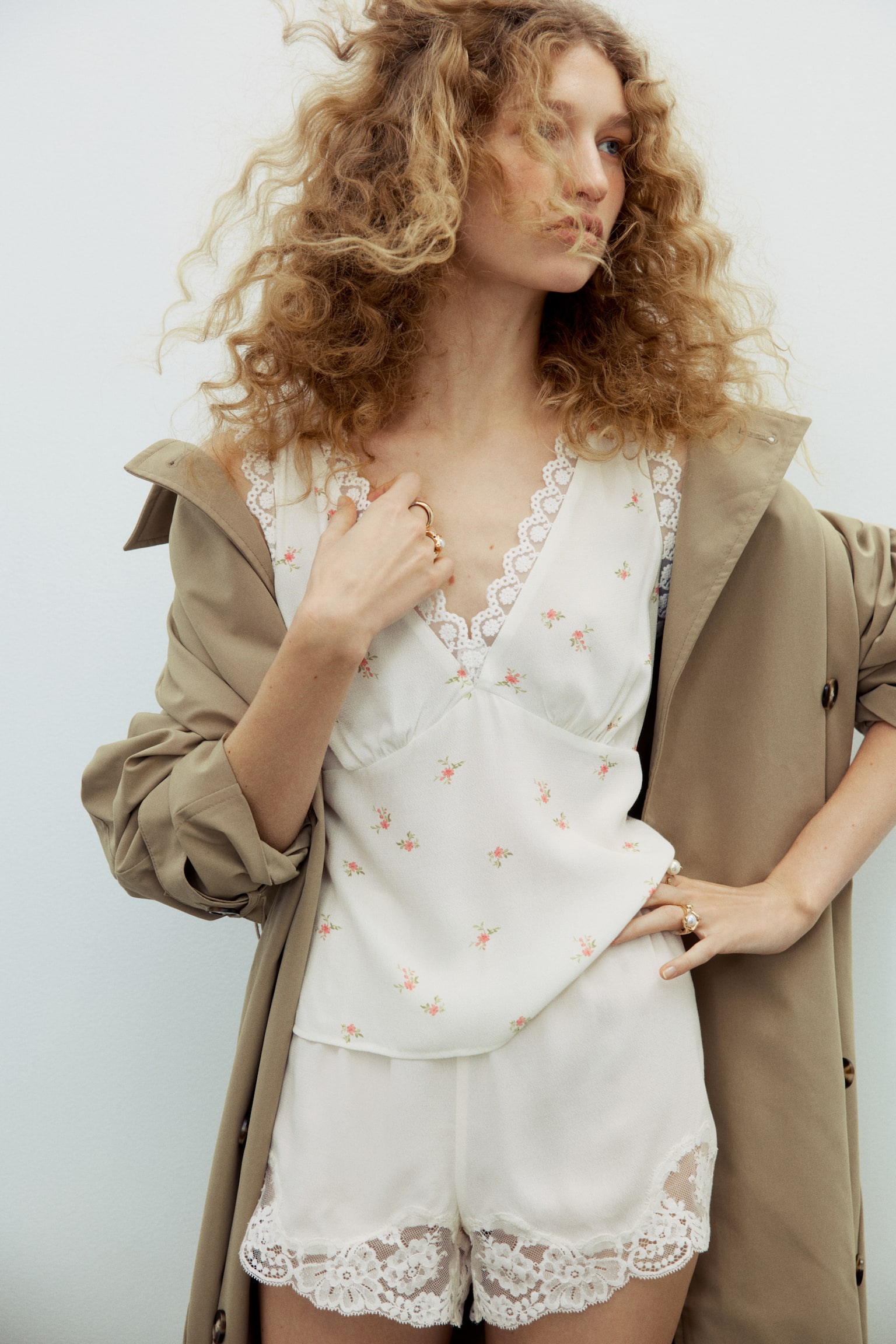 Sleeveless viscose top - White/Floral - 1