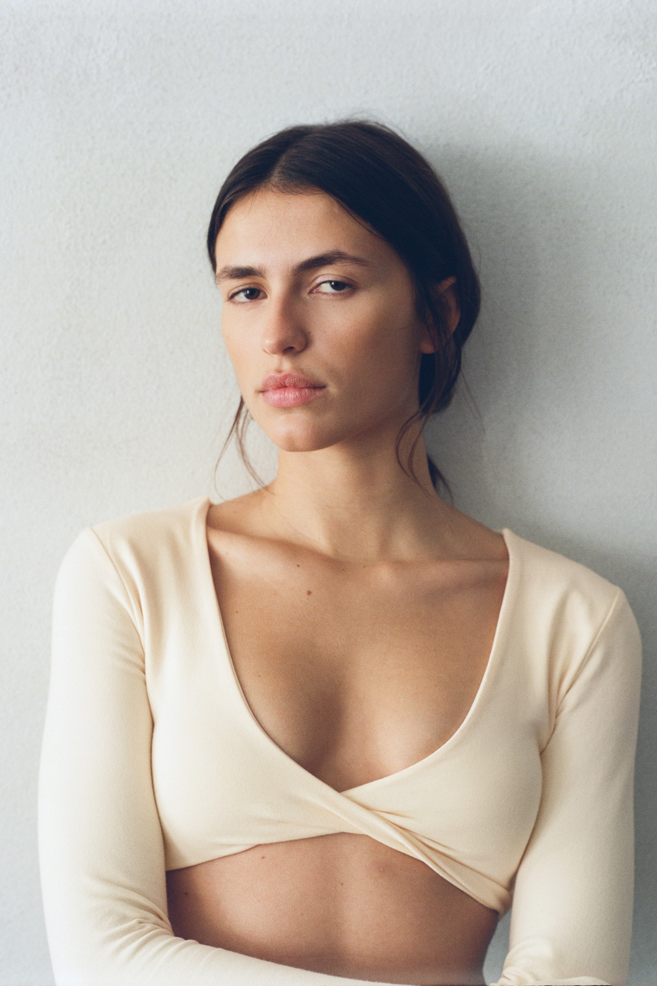 View larger image: Sports twist top with DryMove™ - Beige - Ladies | H&M 1