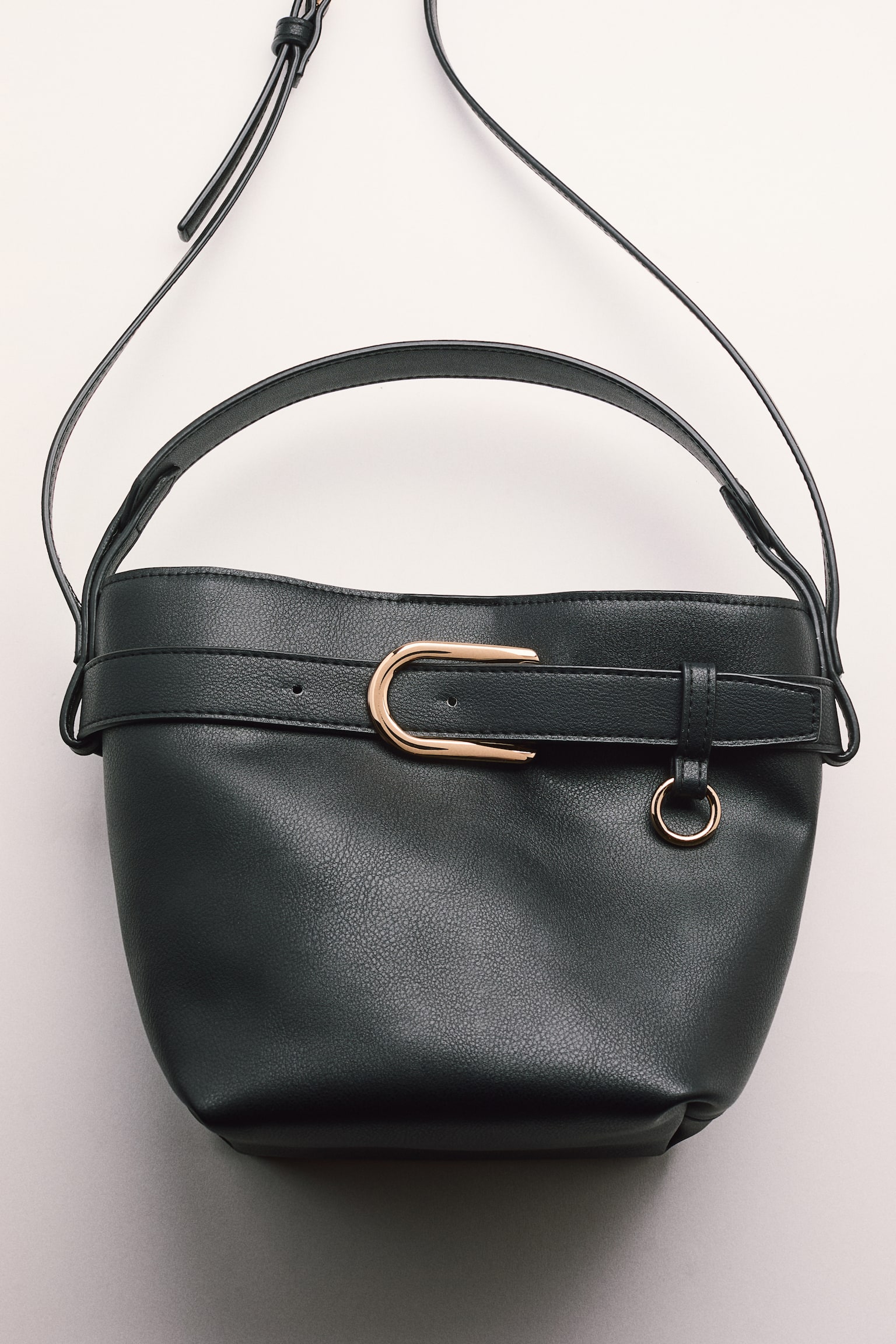 Crossbody bucket bag - Black - 1