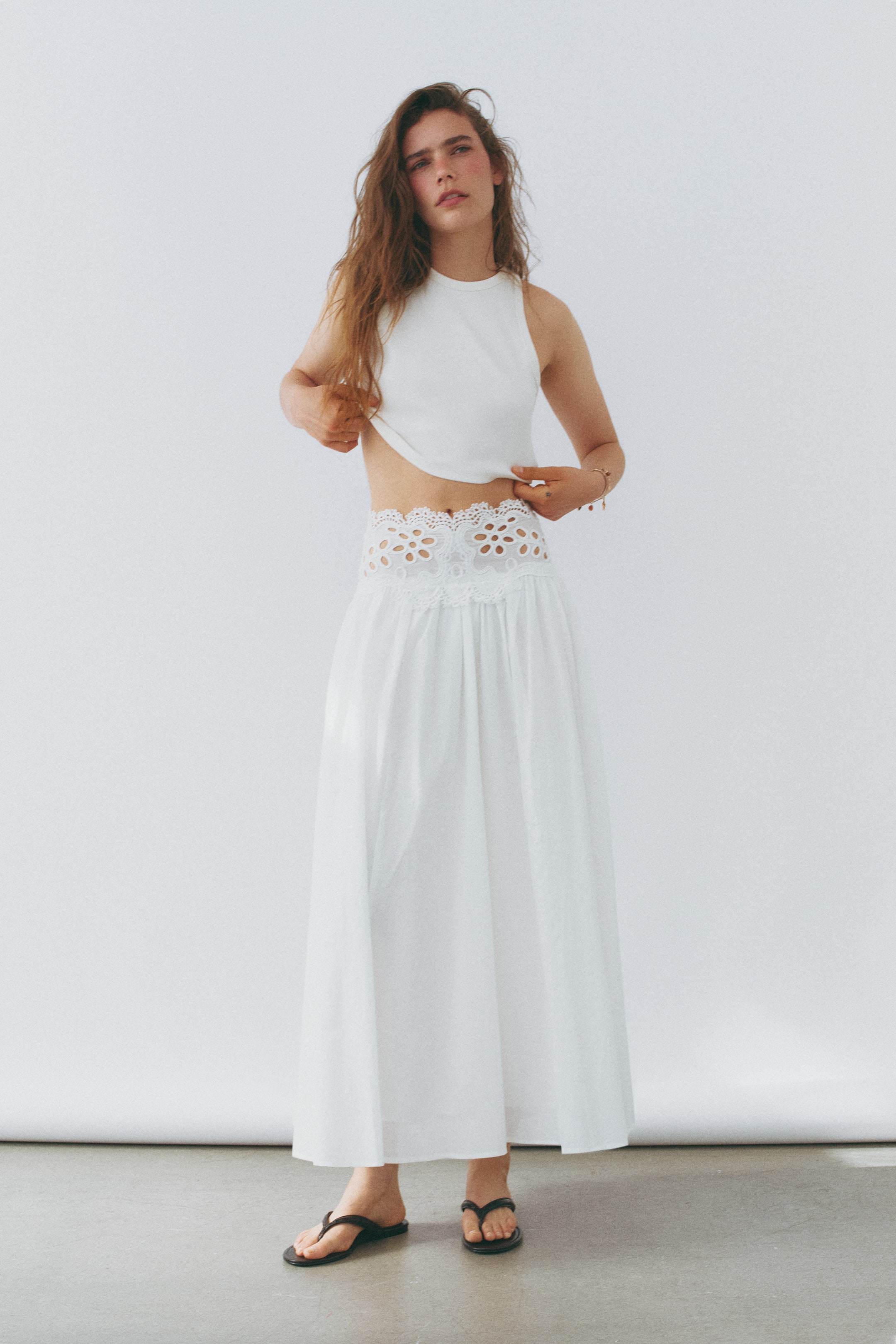 Jupe en coton avec dentelle