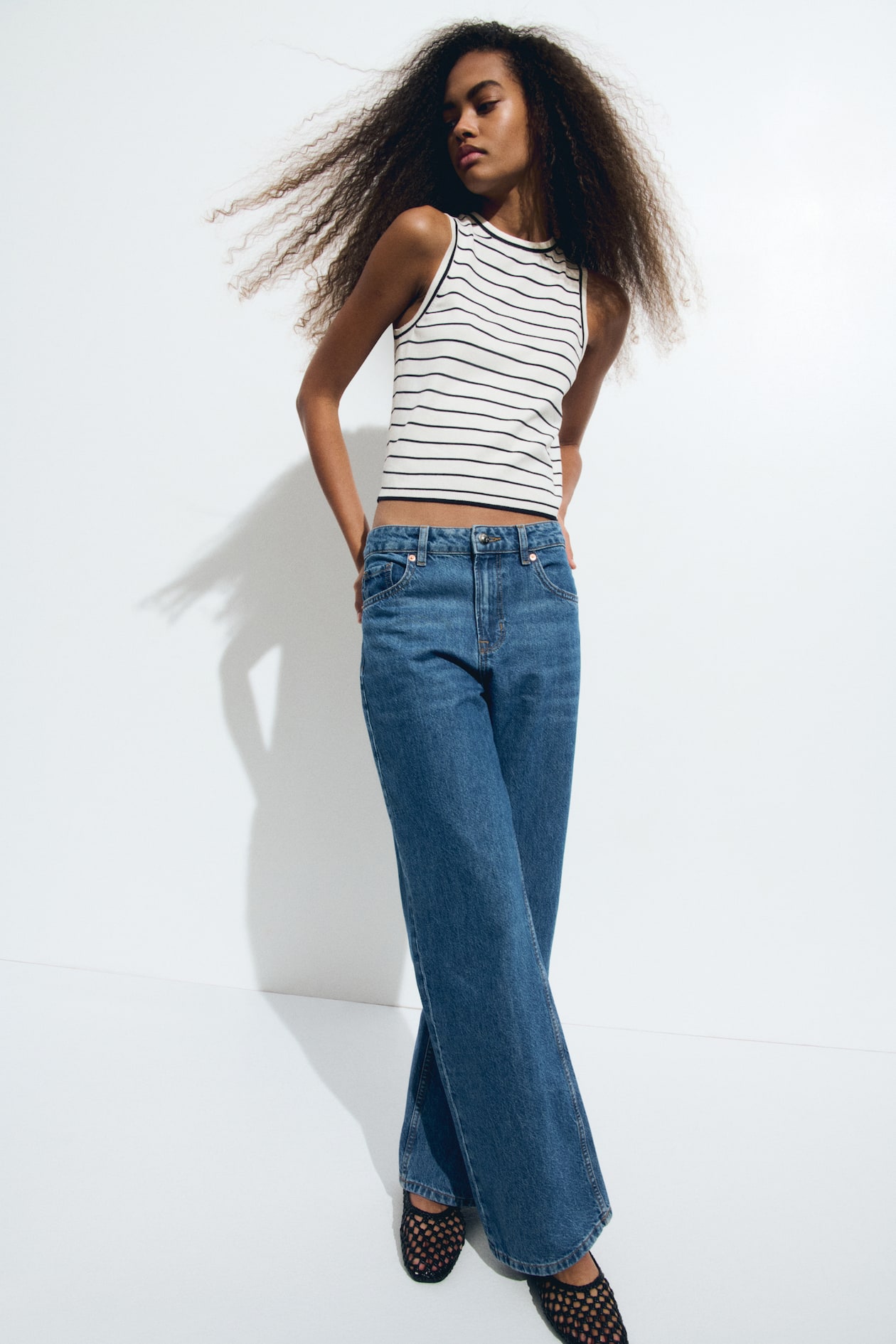 Fine-Knit Sweater Vest - image 4